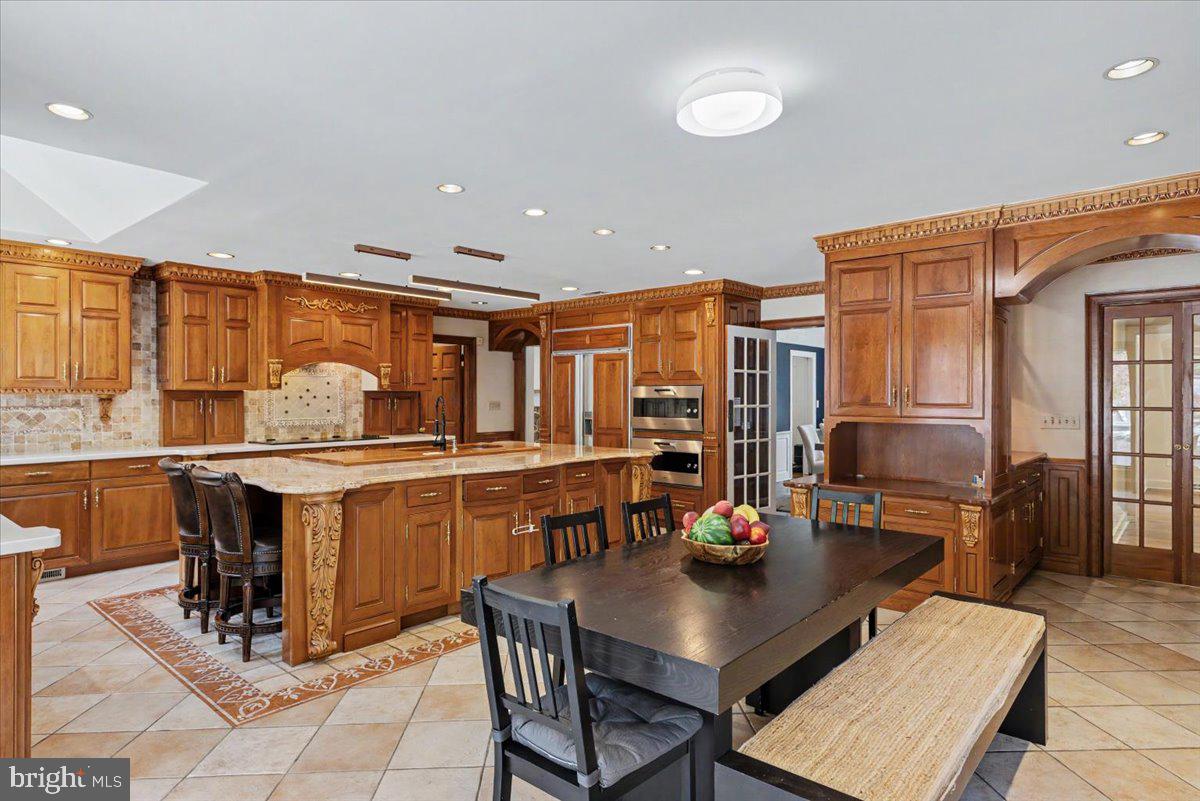 MOUNT EYRE MANOR - Residential