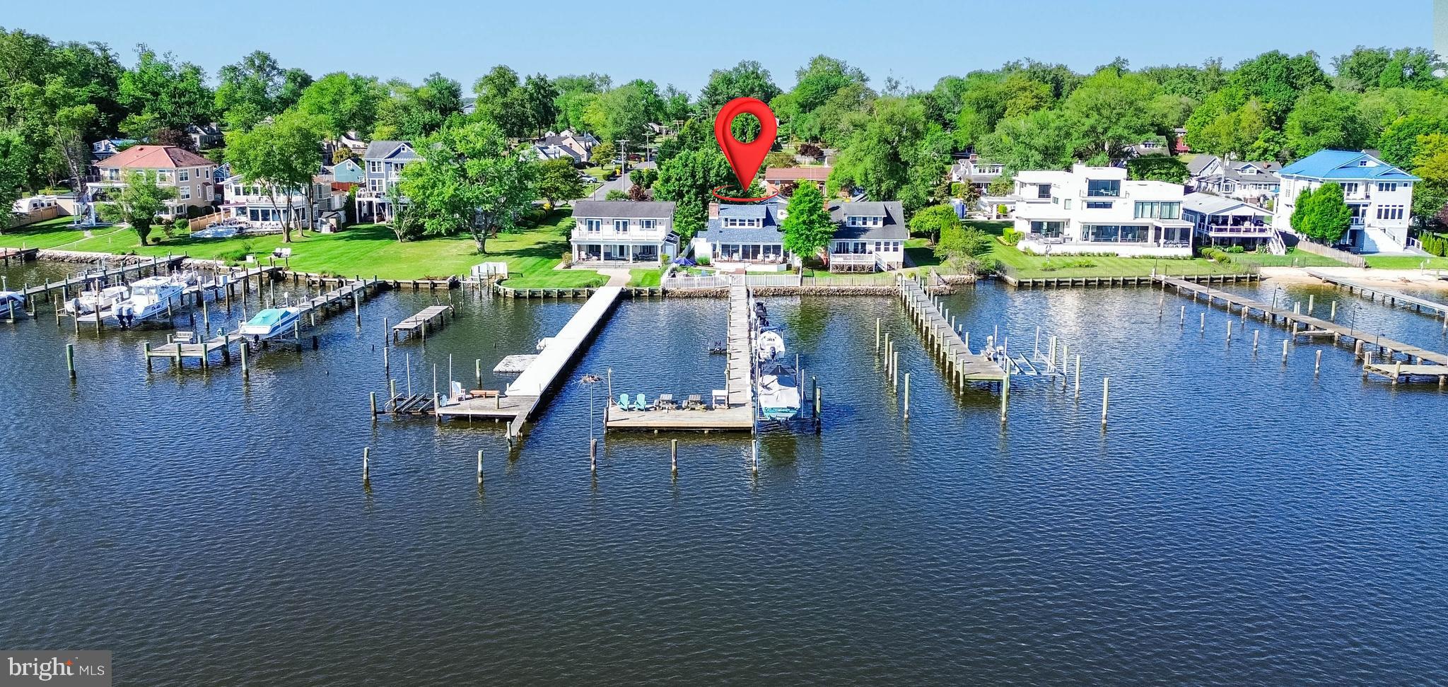 EDGEWATER BEACH - Residential
