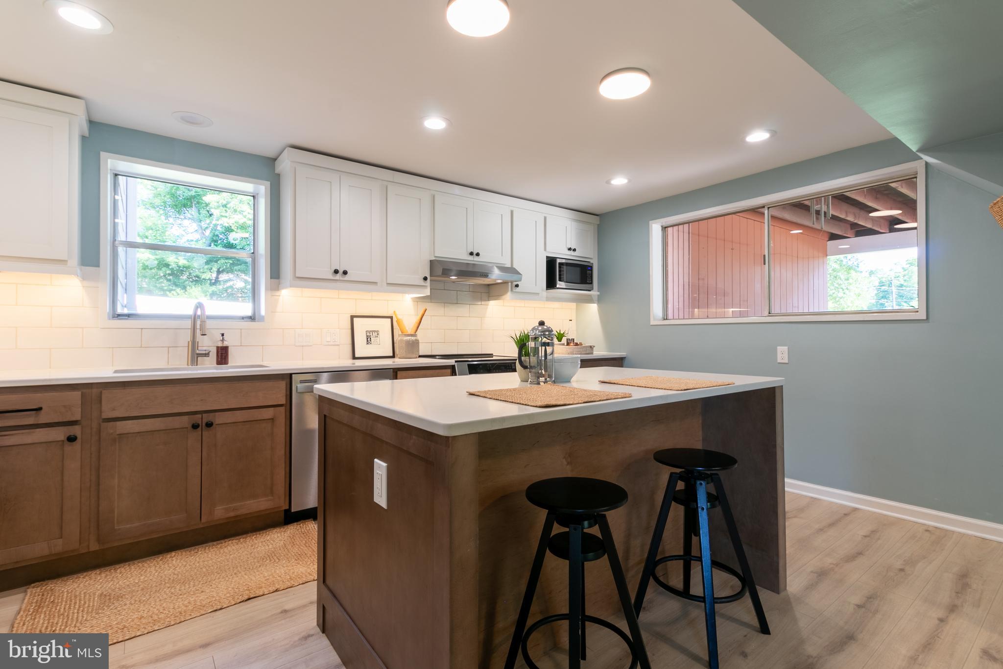 COLLEGE PARK ESTATES - Residential
