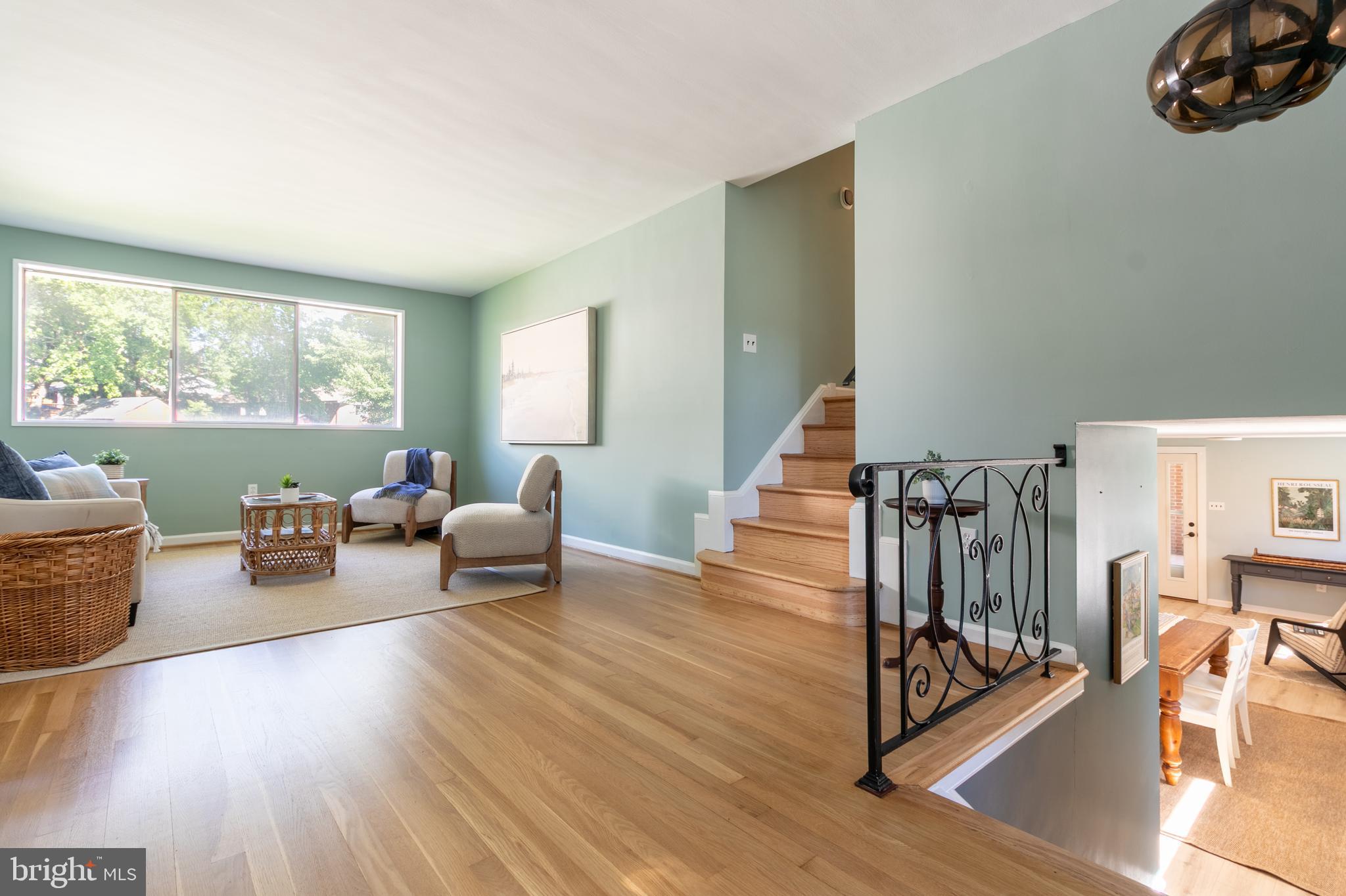 COLLEGE PARK ESTATES - Residential