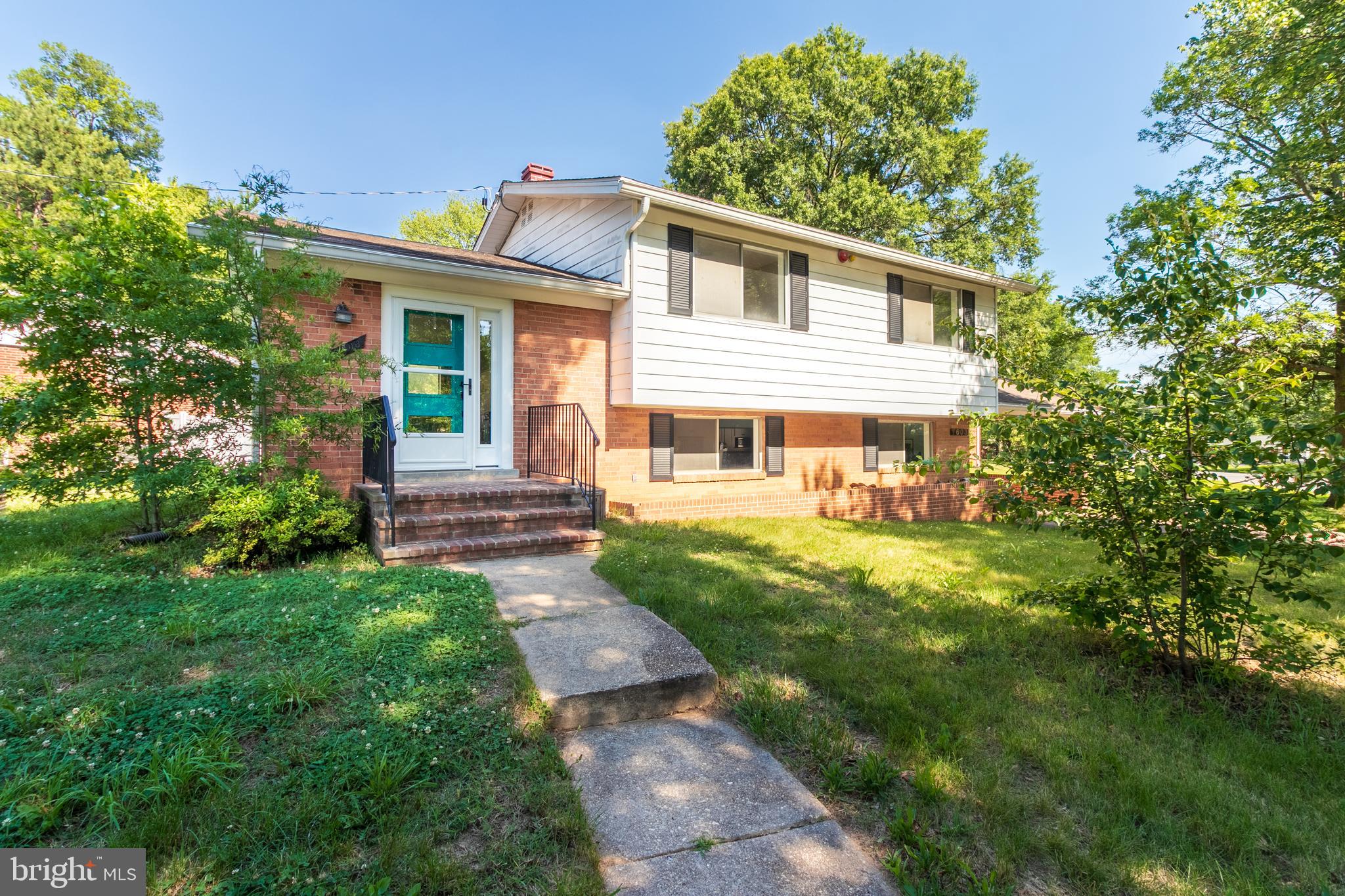 COLLEGE PARK ESTATES - Residential