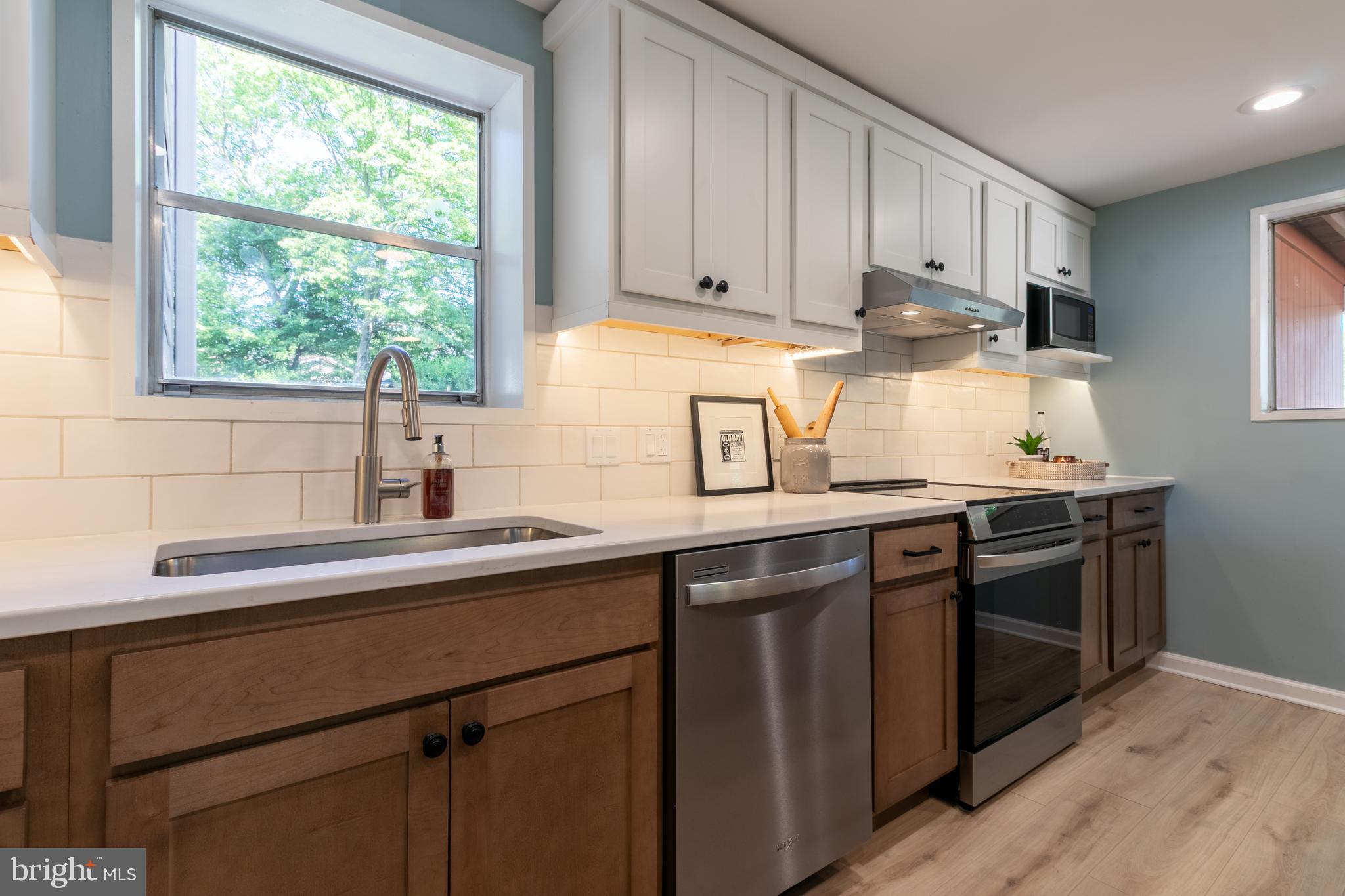 COLLEGE PARK ESTATES - Residential