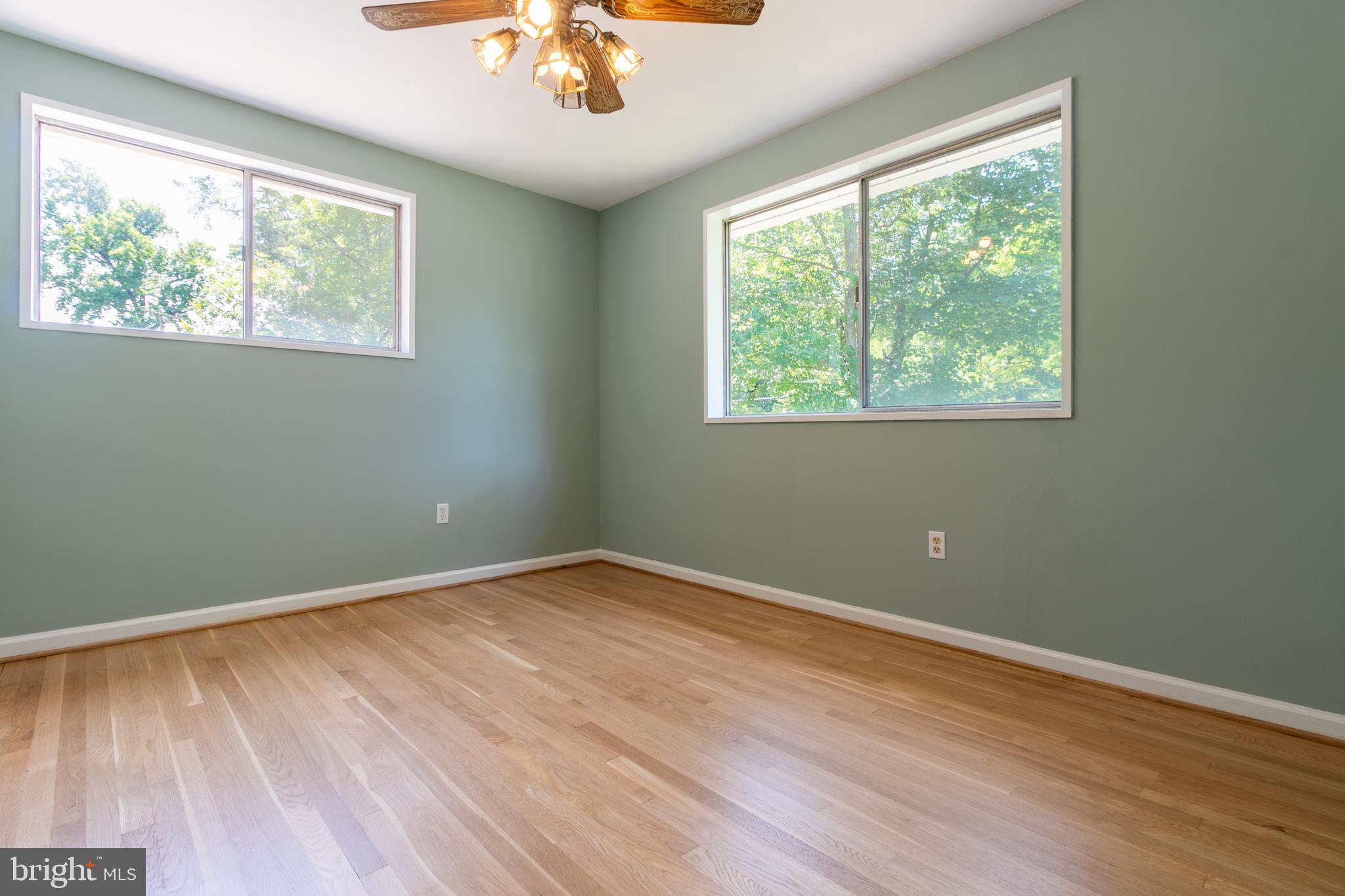 COLLEGE PARK ESTATES - Residential