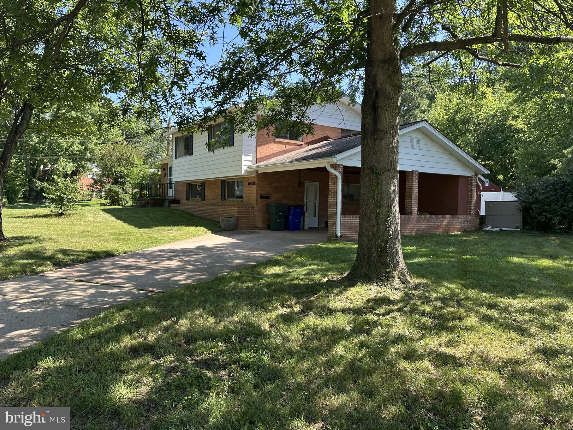 COLLEGE PARK ESTATES - Residential