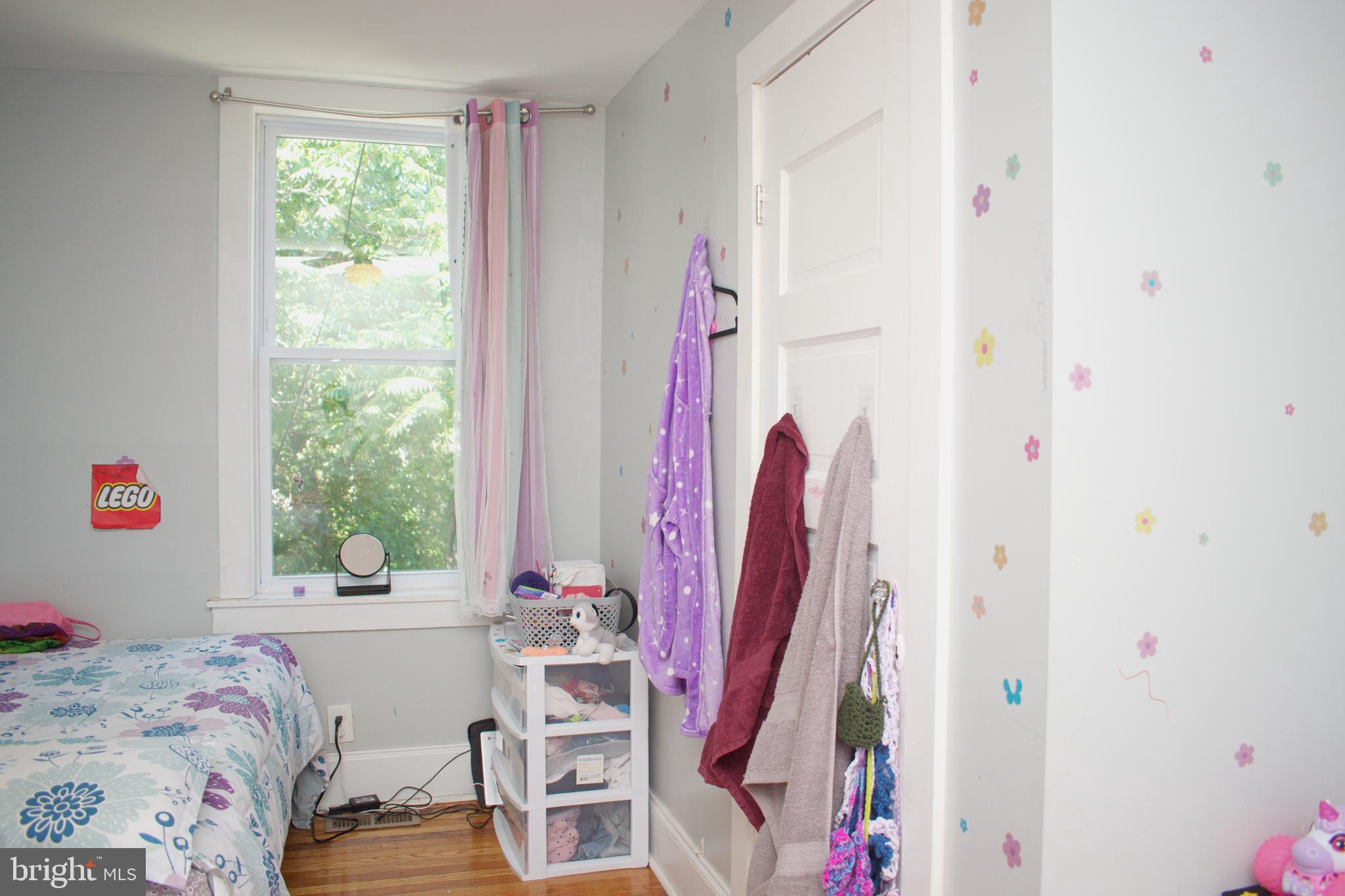 OVERBROOK - Residential