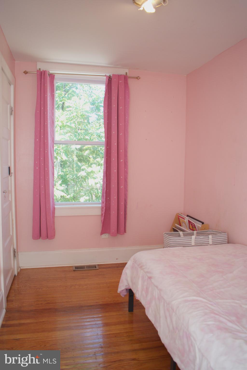 OVERBROOK - Residential
