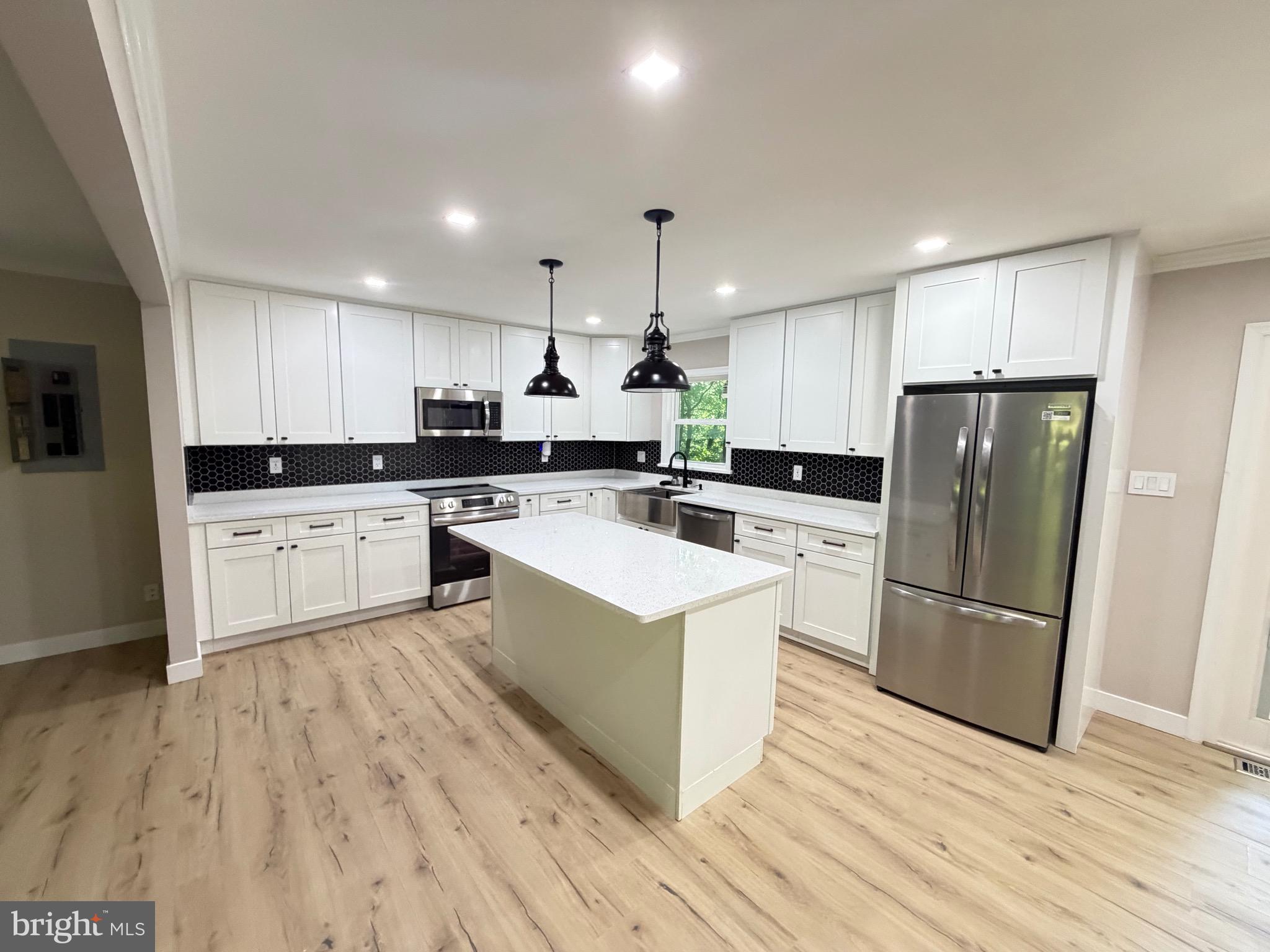 BULL RUN MOUNTAIN ESTATE - Residential