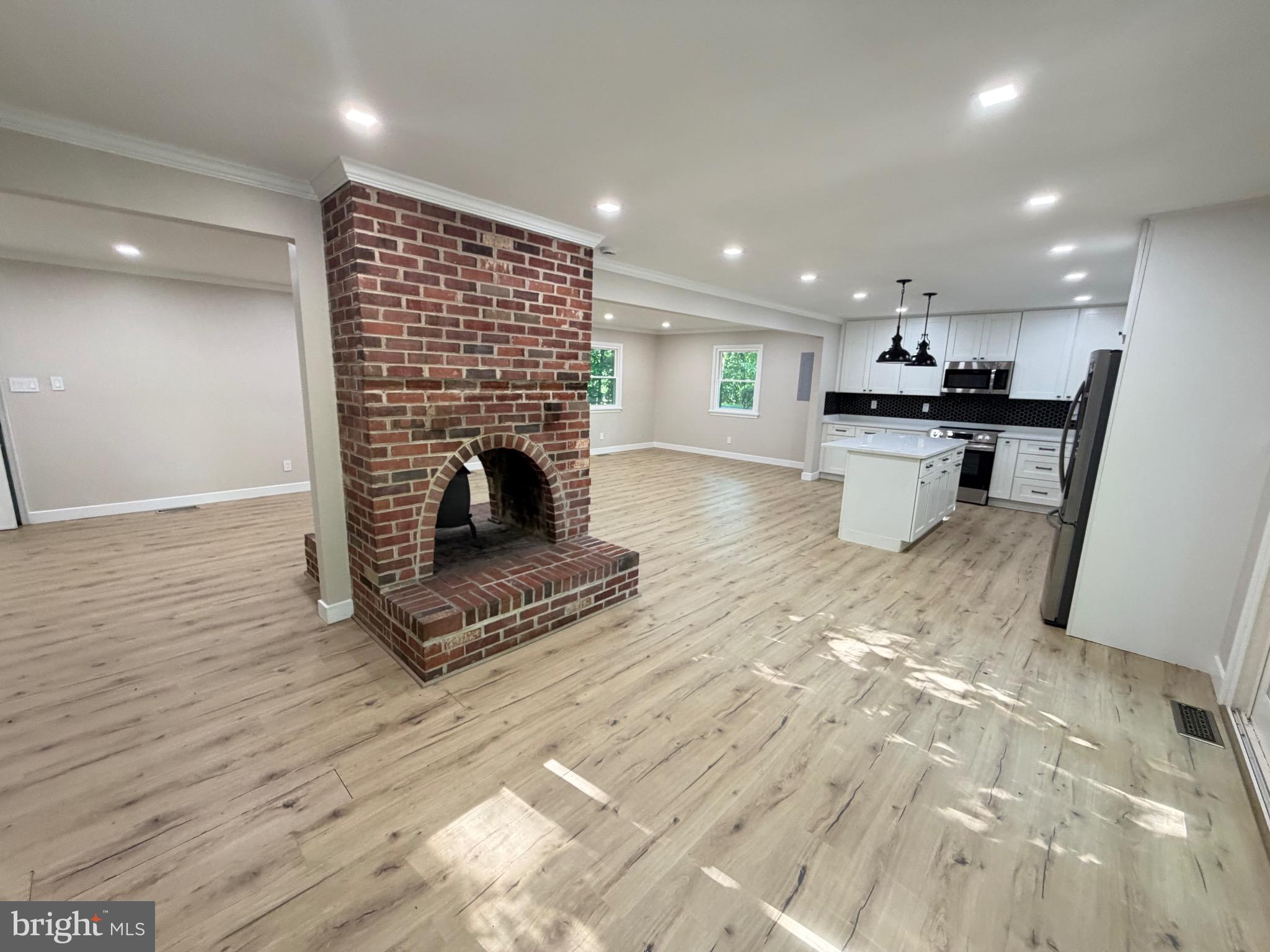 BULL RUN MOUNTAIN ESTATE - Residential