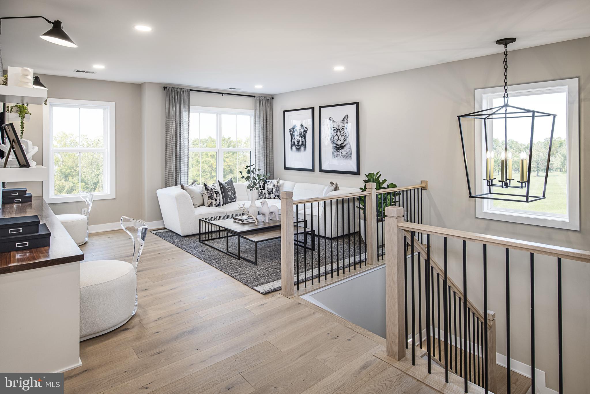 BRETON HILL - Residential