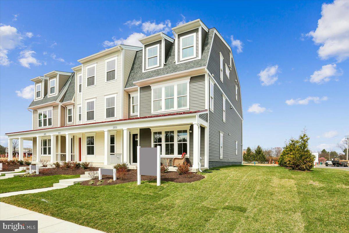 GRAND OPENING BUILDER INCENTIVES UP TO $30,000 & INTEREST RATES AS LOW AS 4.99%. MODEL HOME & TWO INVENTORY HOMES AVAILABLE IMMEDIATELY (ONE INTERIOR AND ONE END UNIT).  On site sale hours Sunday 12-5, Monday 2-5, Tuesday through Saturday 11-5.  Located in the quaint town of Poolesville and nestled in the picturesque agricultural reserve, Poolesville Crossing is a neighborhood of thirty-eight luxury, 3- or 4-bedroom townhomes. Featuring large open floor plans with classic farmhouse design, this charming neighborhood is within walking distance of local restaurants, coffee shops, a dog park, a convenience store, and more. This neighborhood is located in the highly rated Poolesville school cluster with convenient access to Poolesville Elementary School right across the street and Poolesville High School just a few blocks away. Commute to Montgomery County, Washington DC and northern Virginia via River Road, I-270 and I-495. Access to outdoor recreation is abundant – and easy! 
Poolesville offers a wide range recreational amenities including local golf courses, wineries, breweries, the Riverworks Arts Center, and the nearby Potomac River. Contact our sales team today to learn more!