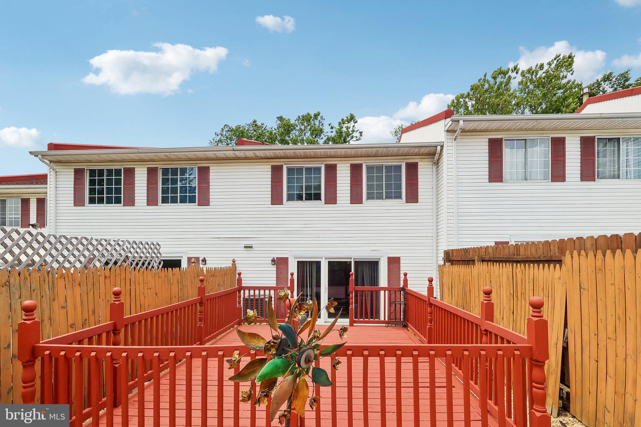 MILLBROOK - Residential