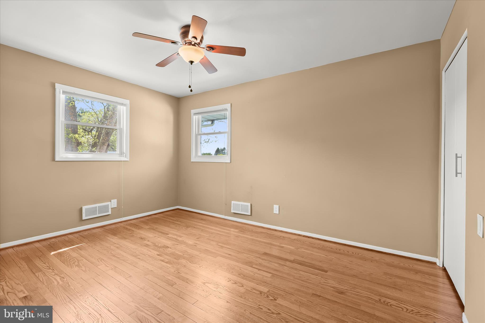 LONG MEADOW ESTATES - Residential