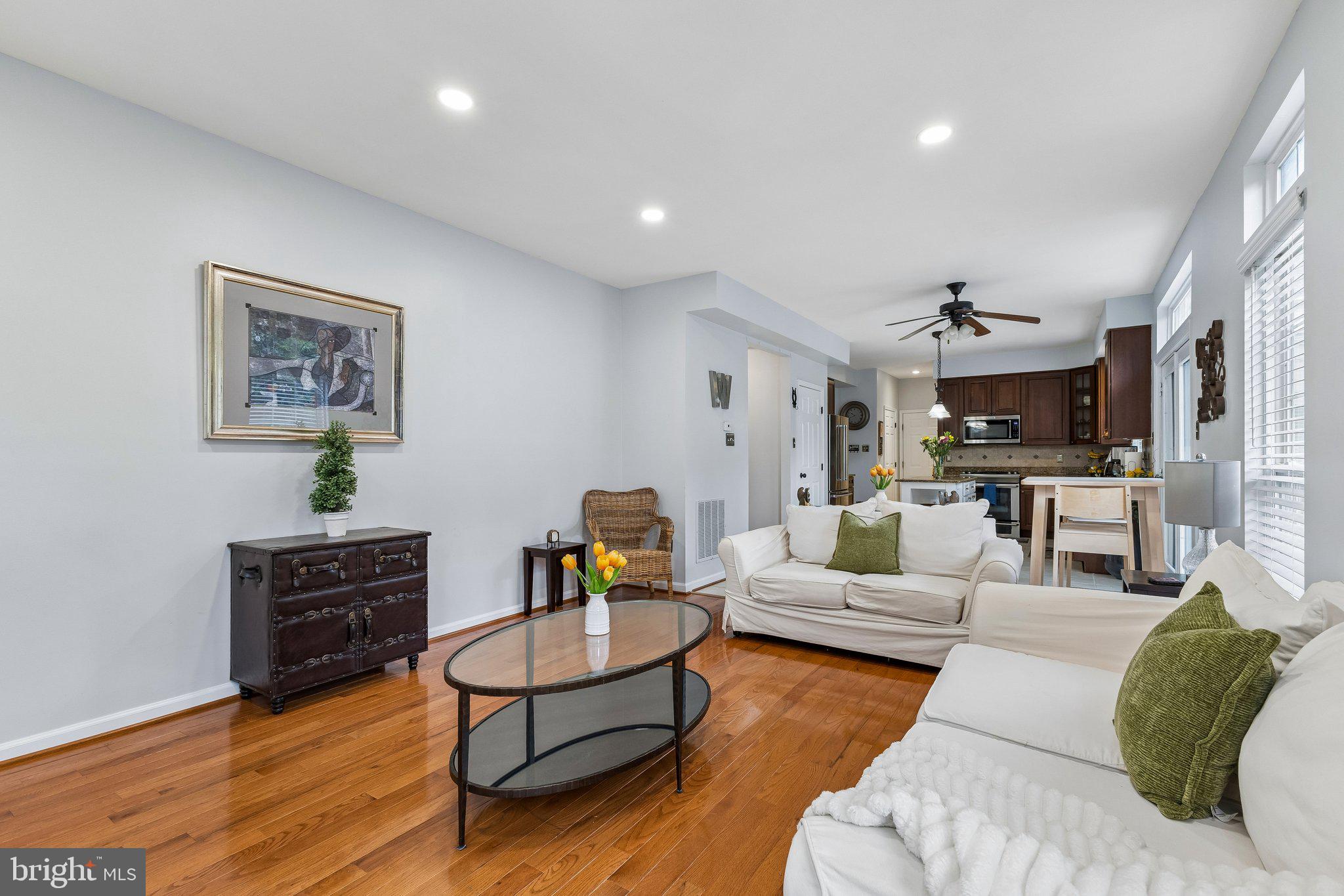 OATLAND FARM - Residential