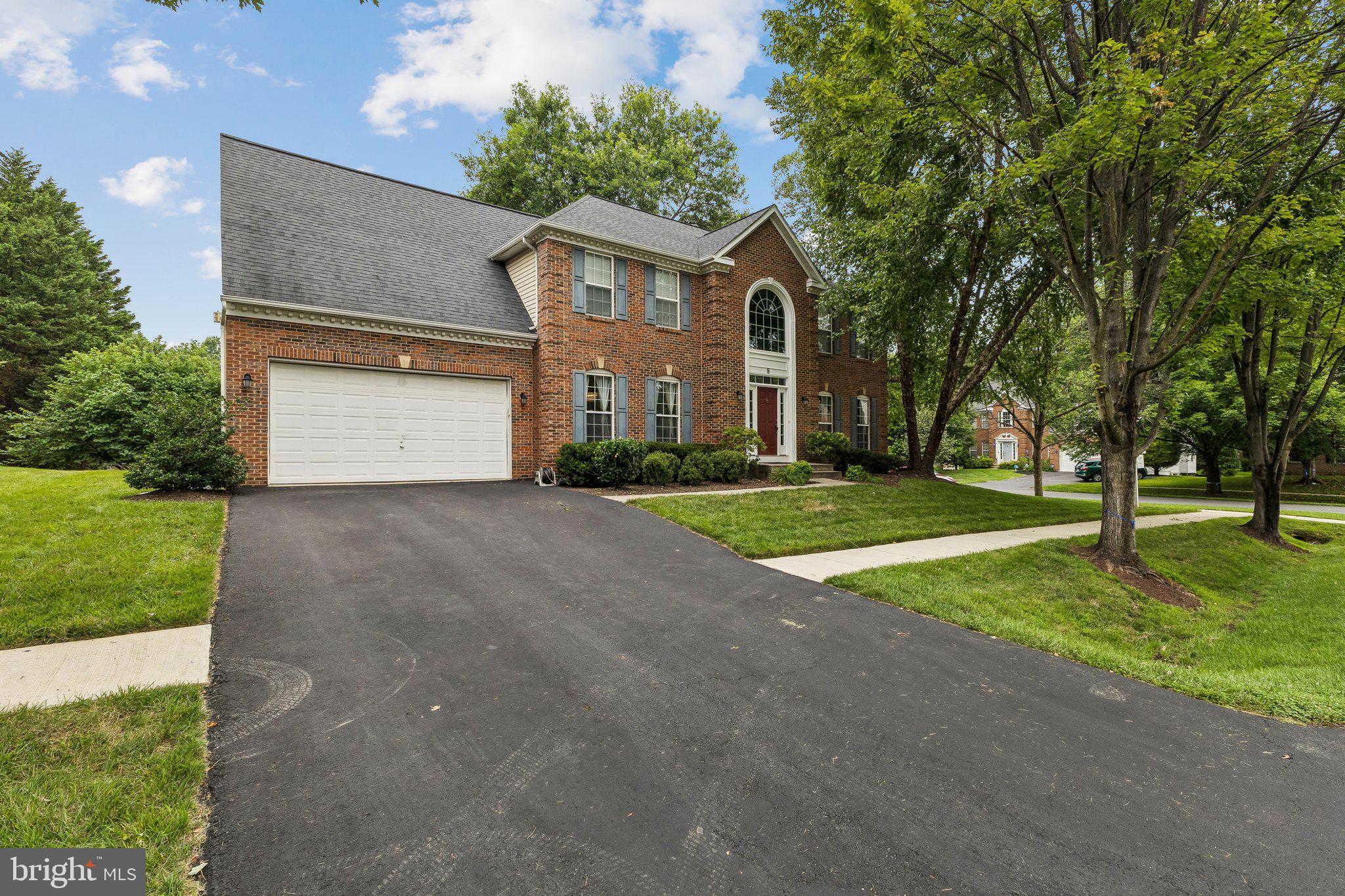 OATLAND FARM - Residential