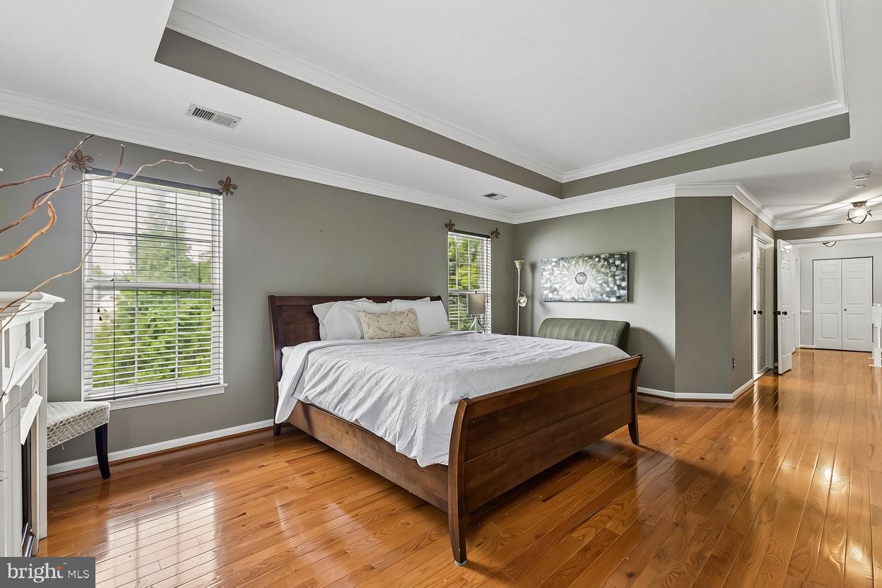 OATLAND FARM - Residential