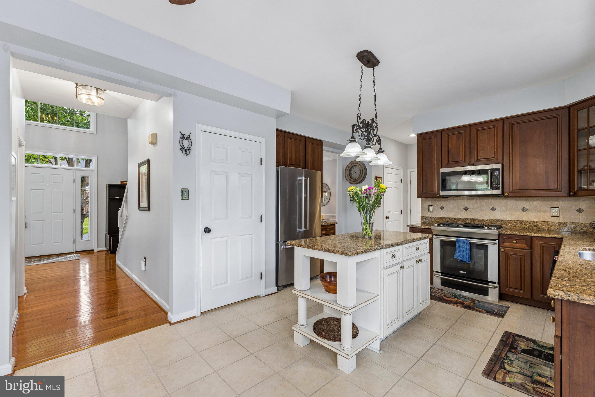 OATLAND FARM - Residential