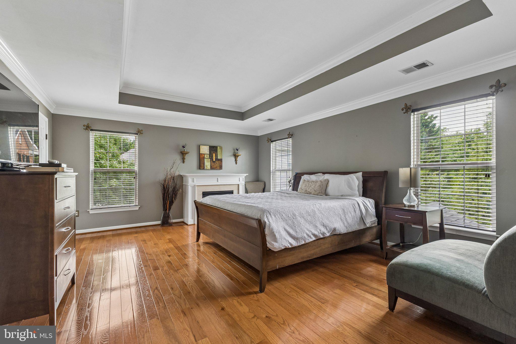 OATLAND FARM - Residential