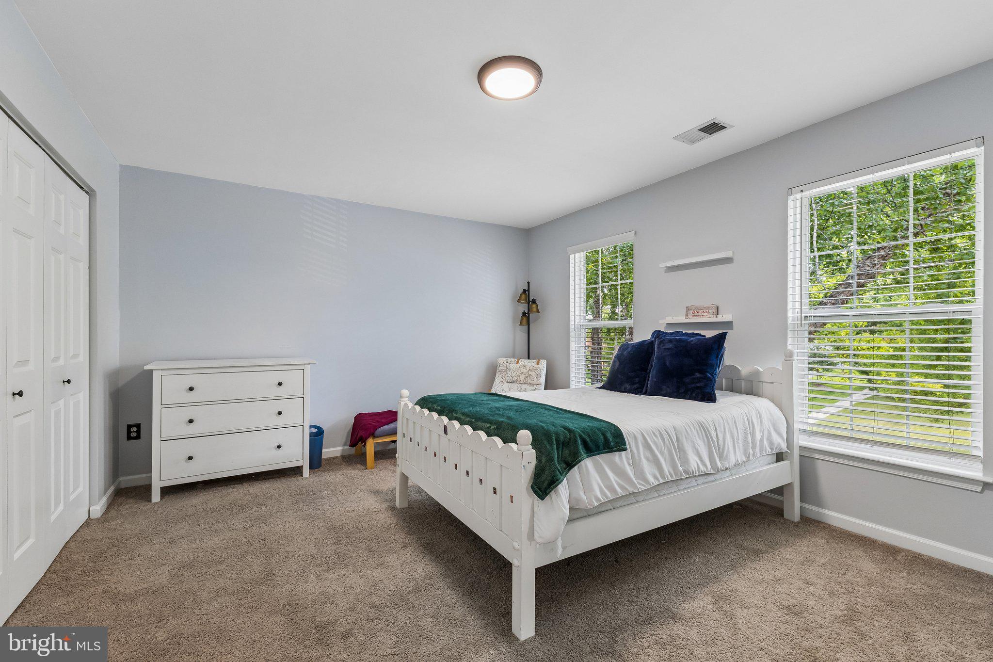 OATLAND FARM - Residential