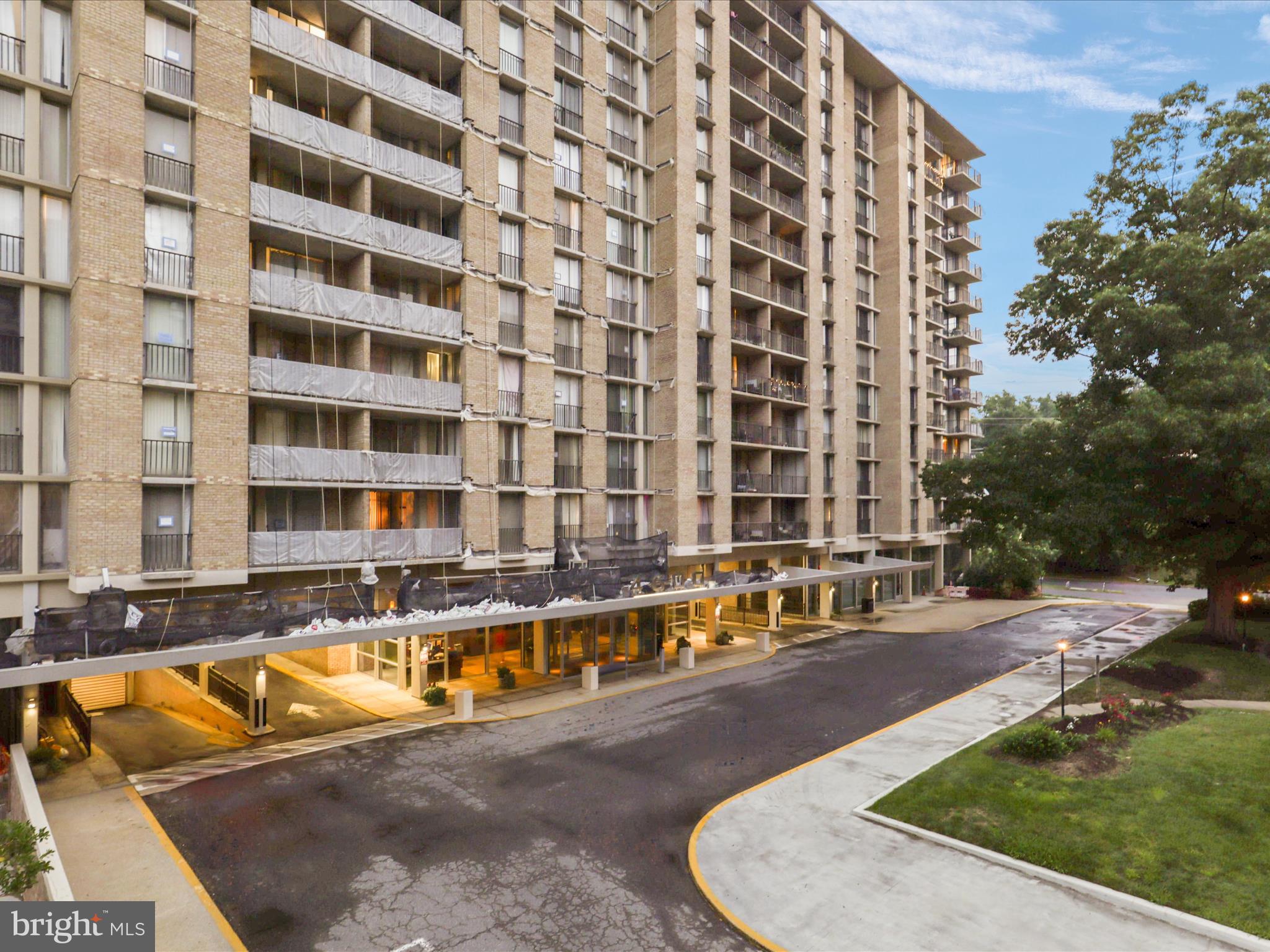 THE CARLTON - Residential Lease