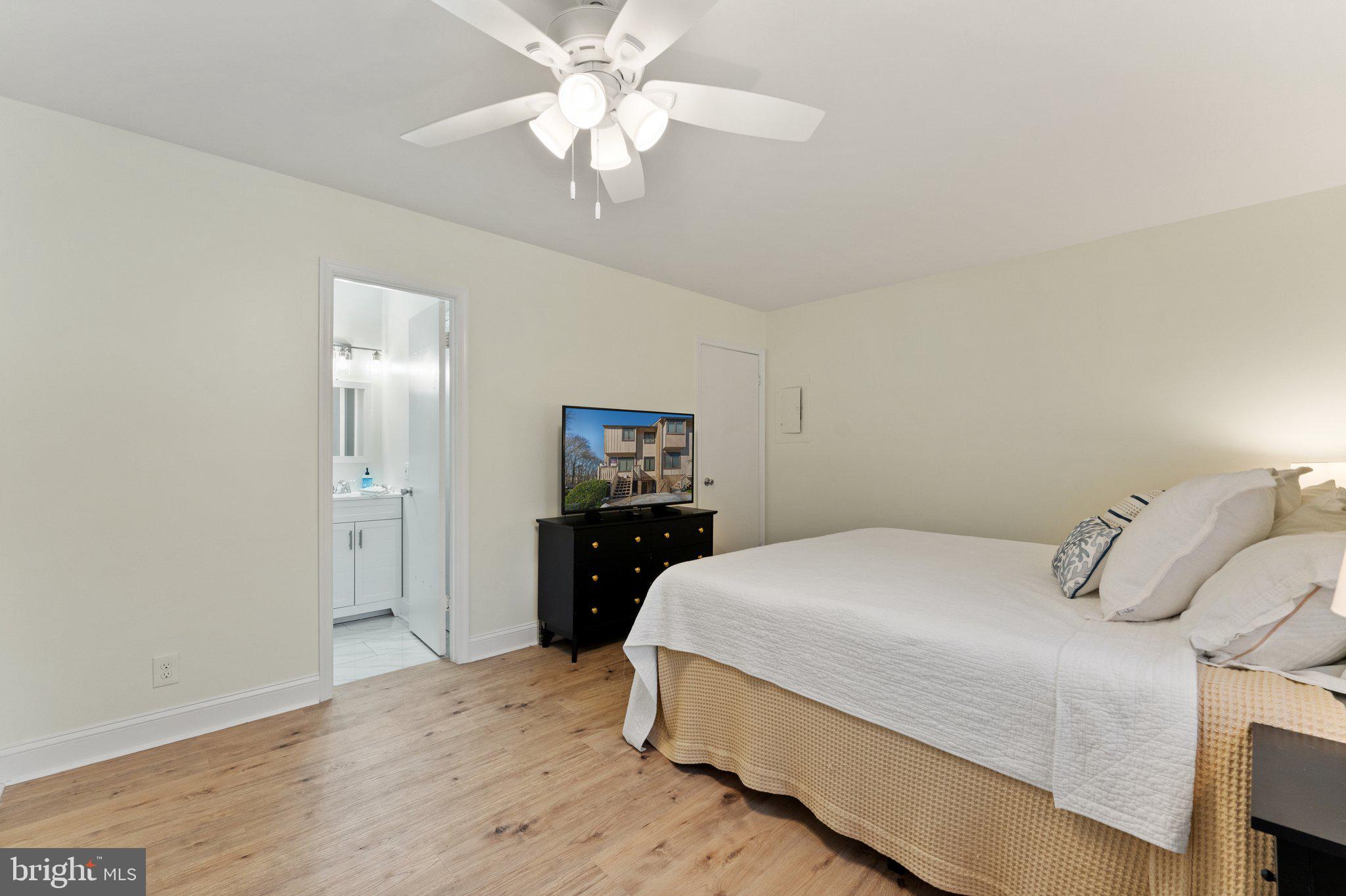 MOSBYS LANDING - Residential