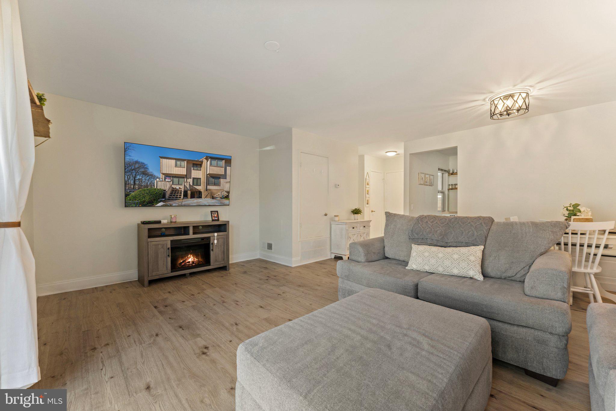MOSBYS LANDING - Residential