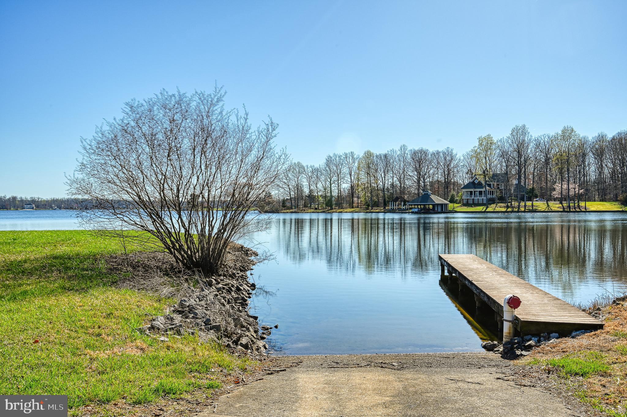 COVENANT COVE - Residential