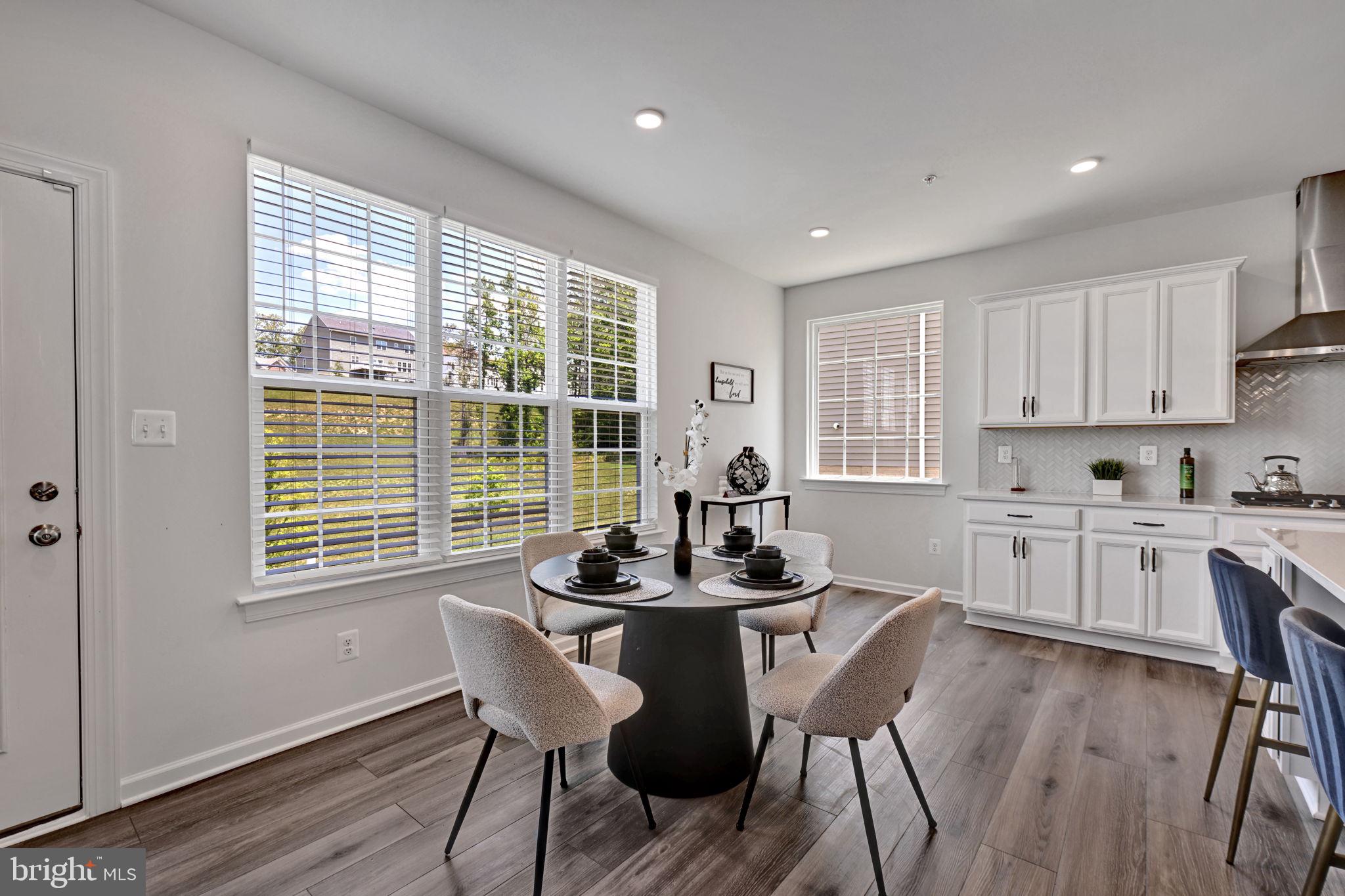 VILLAGES OF SAVANNAH - Residential