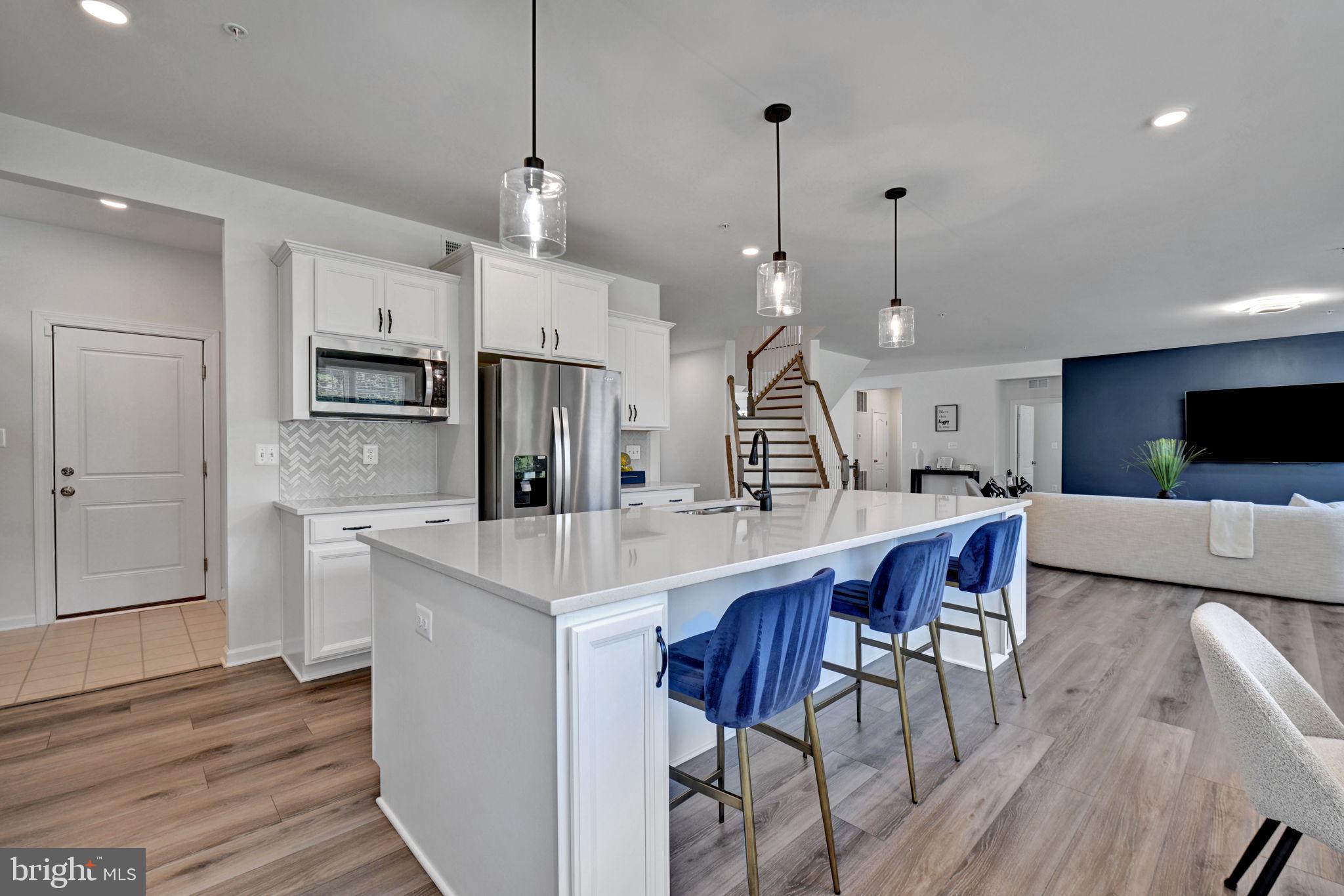 VILLAGES OF SAVANNAH - Residential