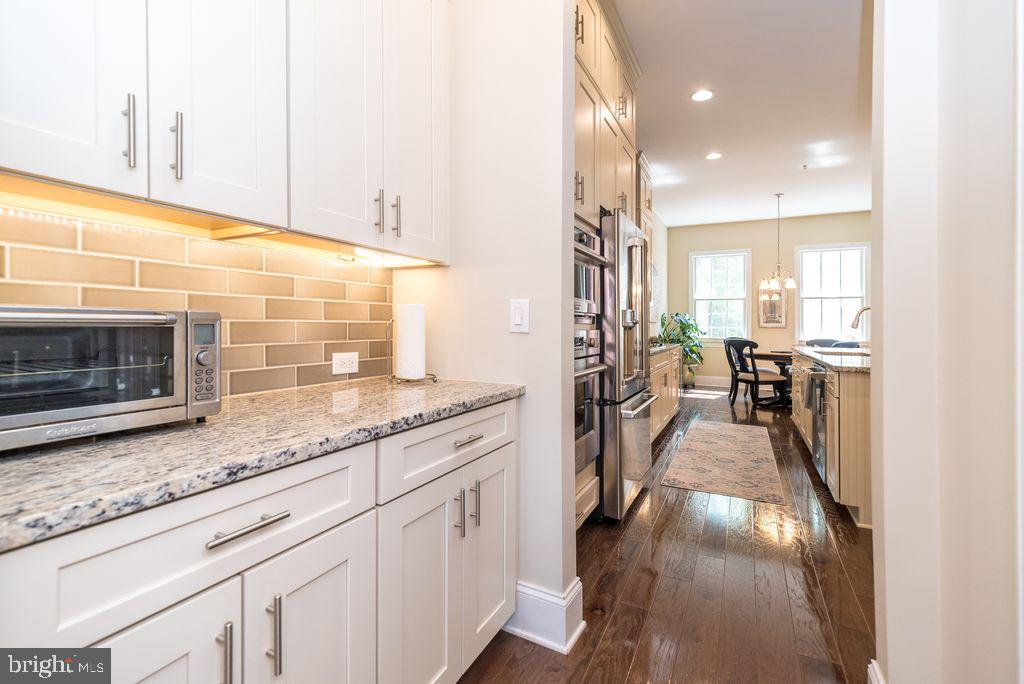 YARDLEY WALK - Residential