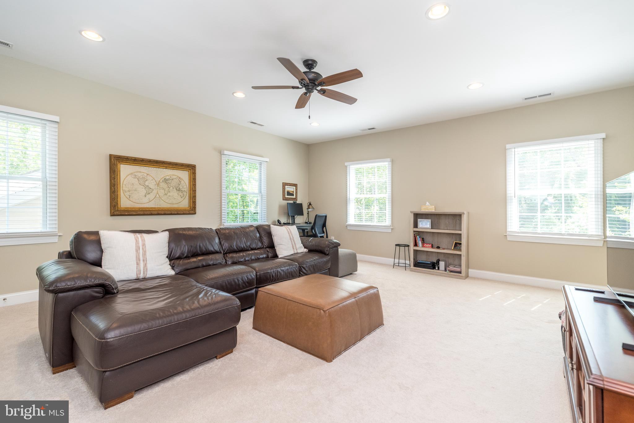 YARDLEY WALK - Residential