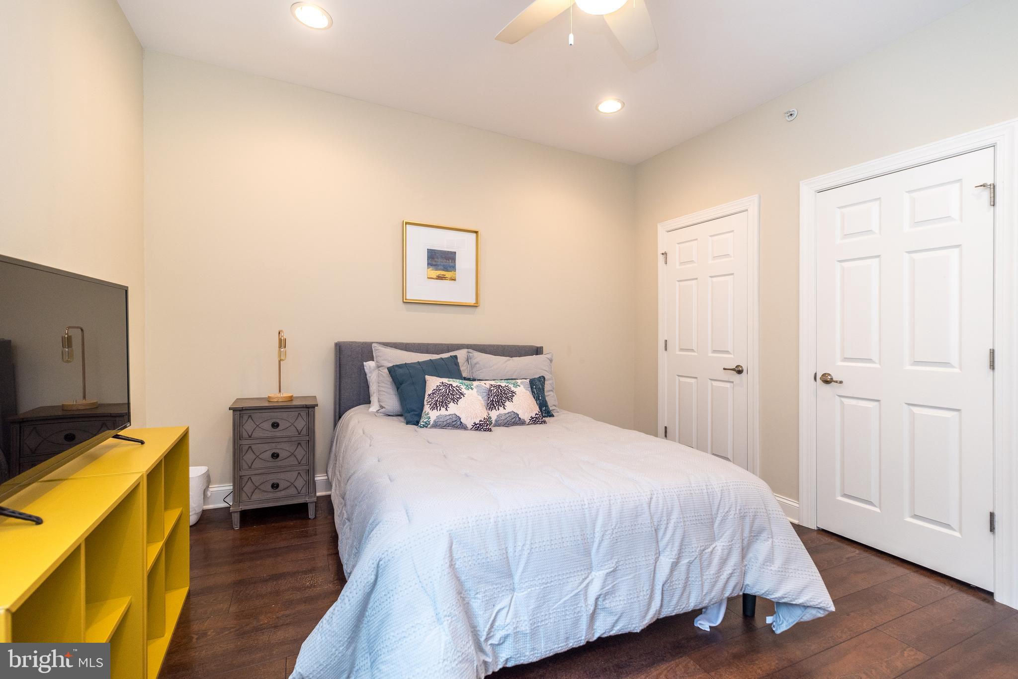 YARDLEY WALK - Residential