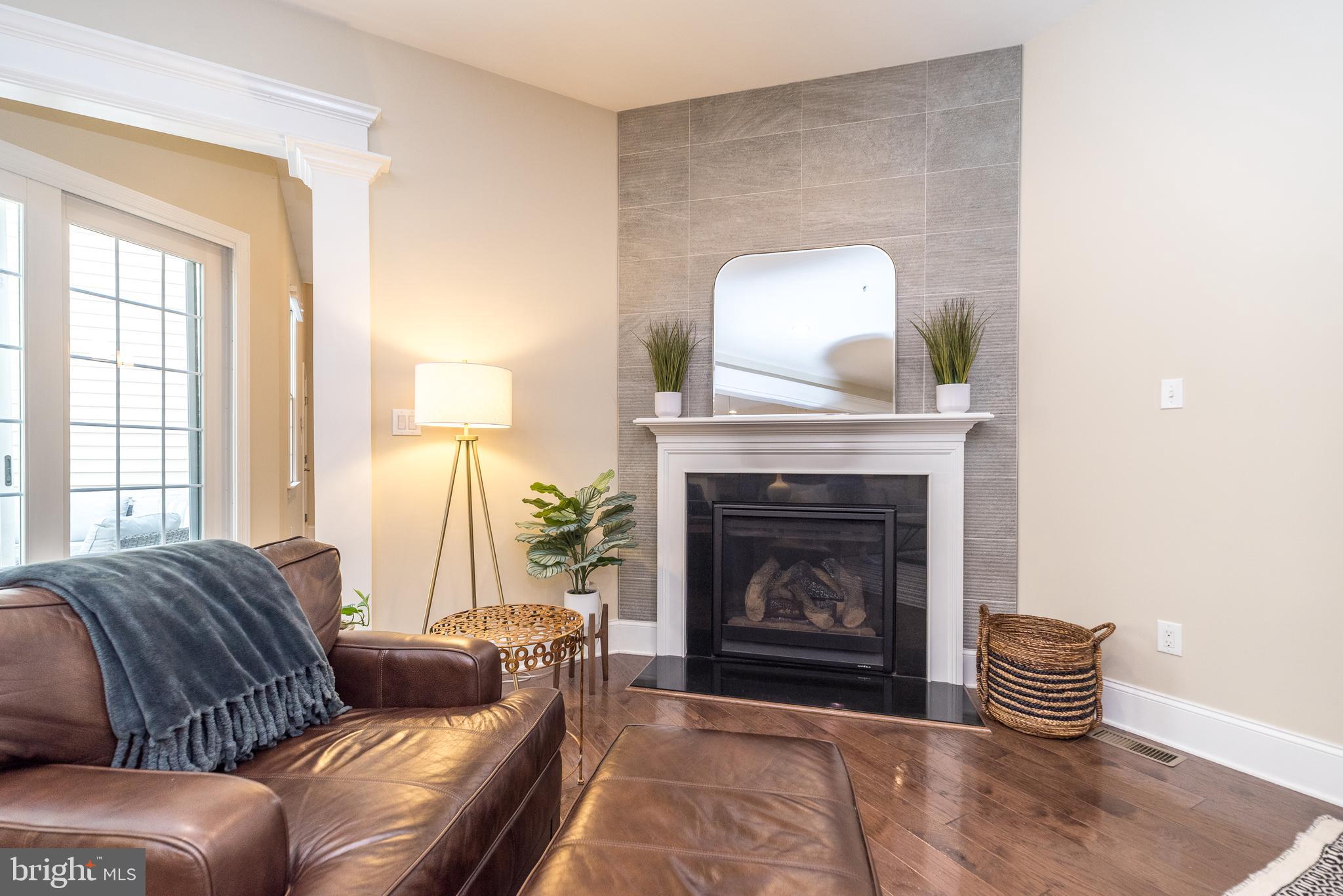 YARDLEY WALK - Residential