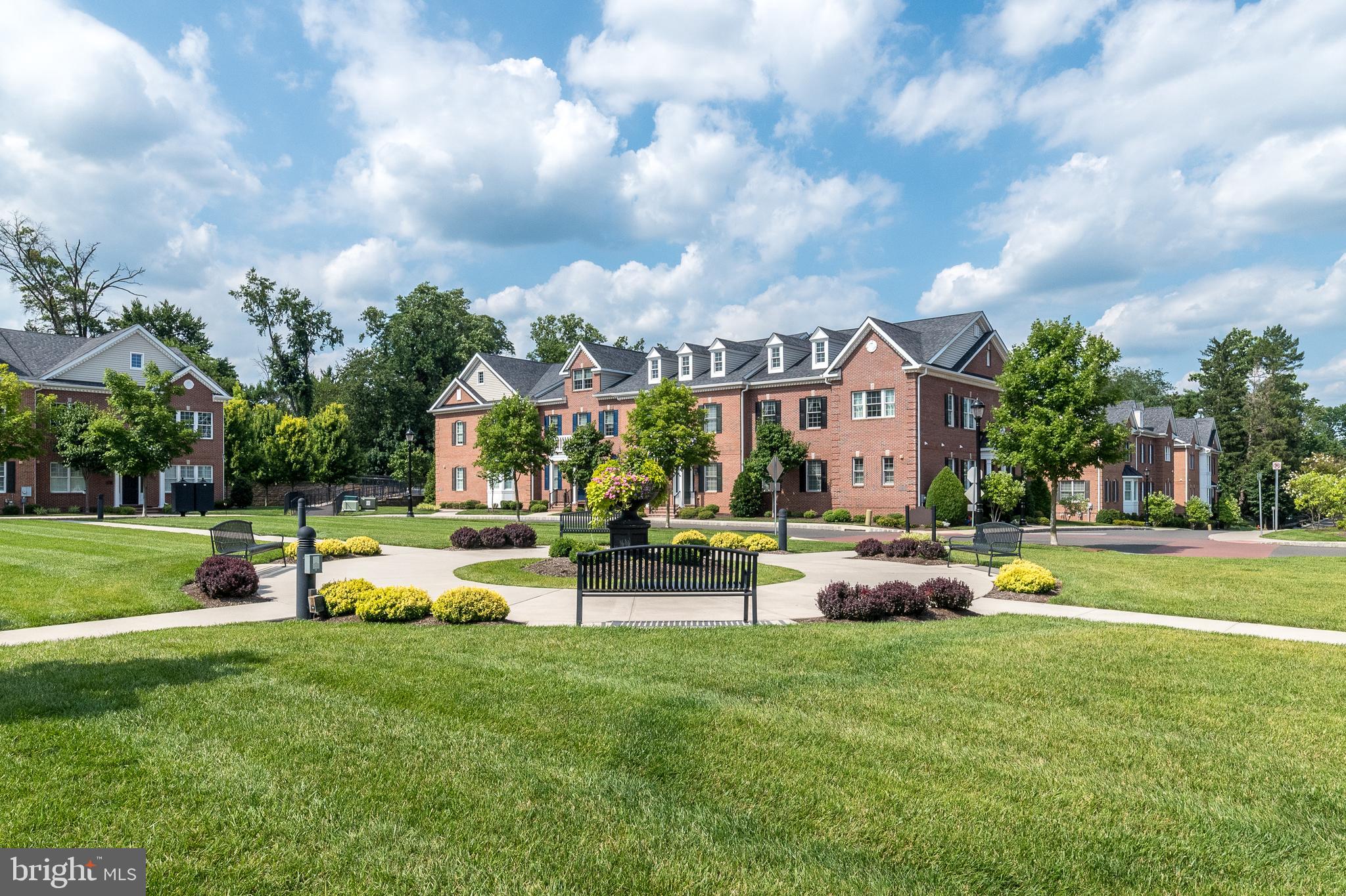 YARDLEY WALK - Residential