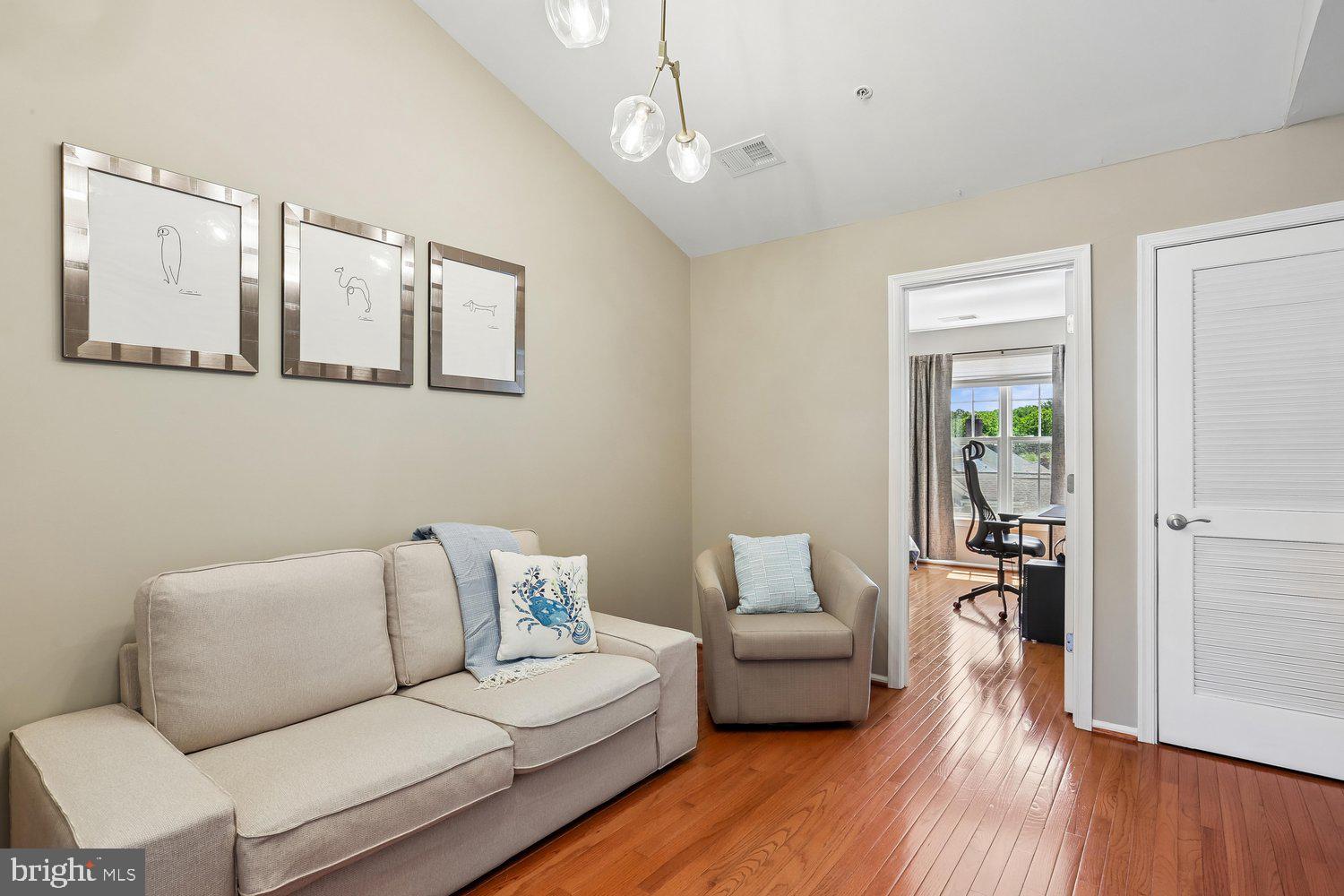 LAKELANDS - Residential