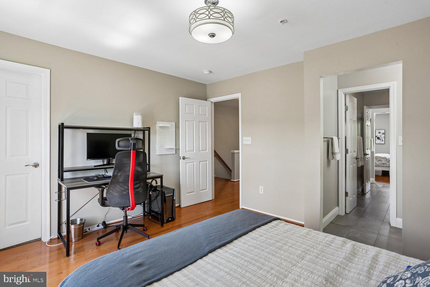 LAKELANDS - Residential