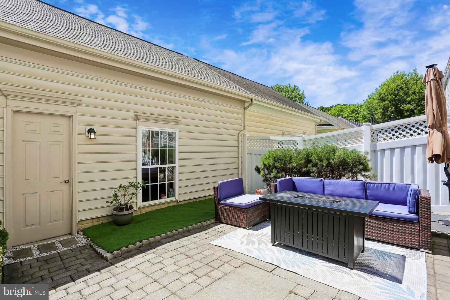 LAKELANDS - Residential