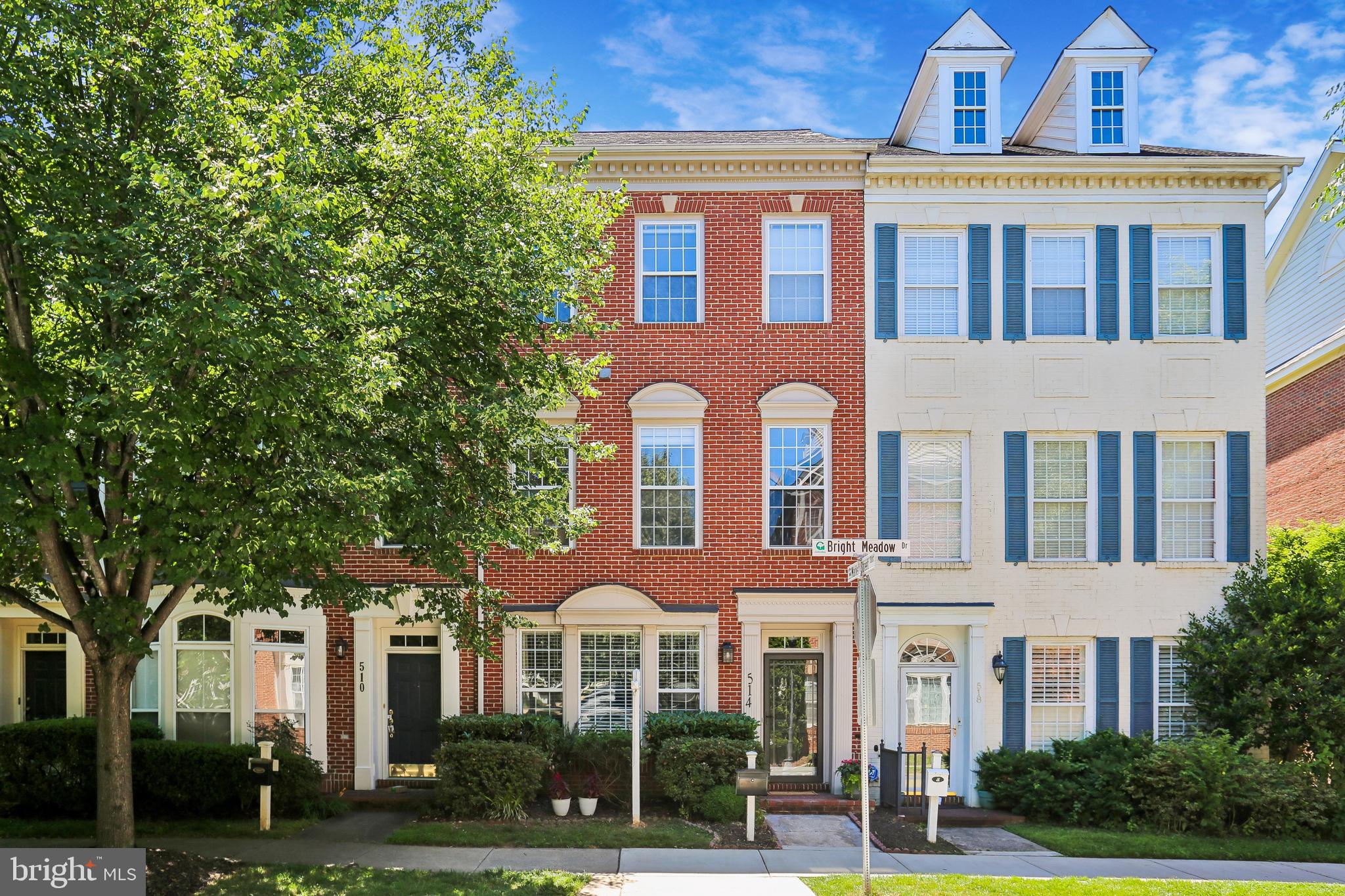 LAKELANDS - Residential