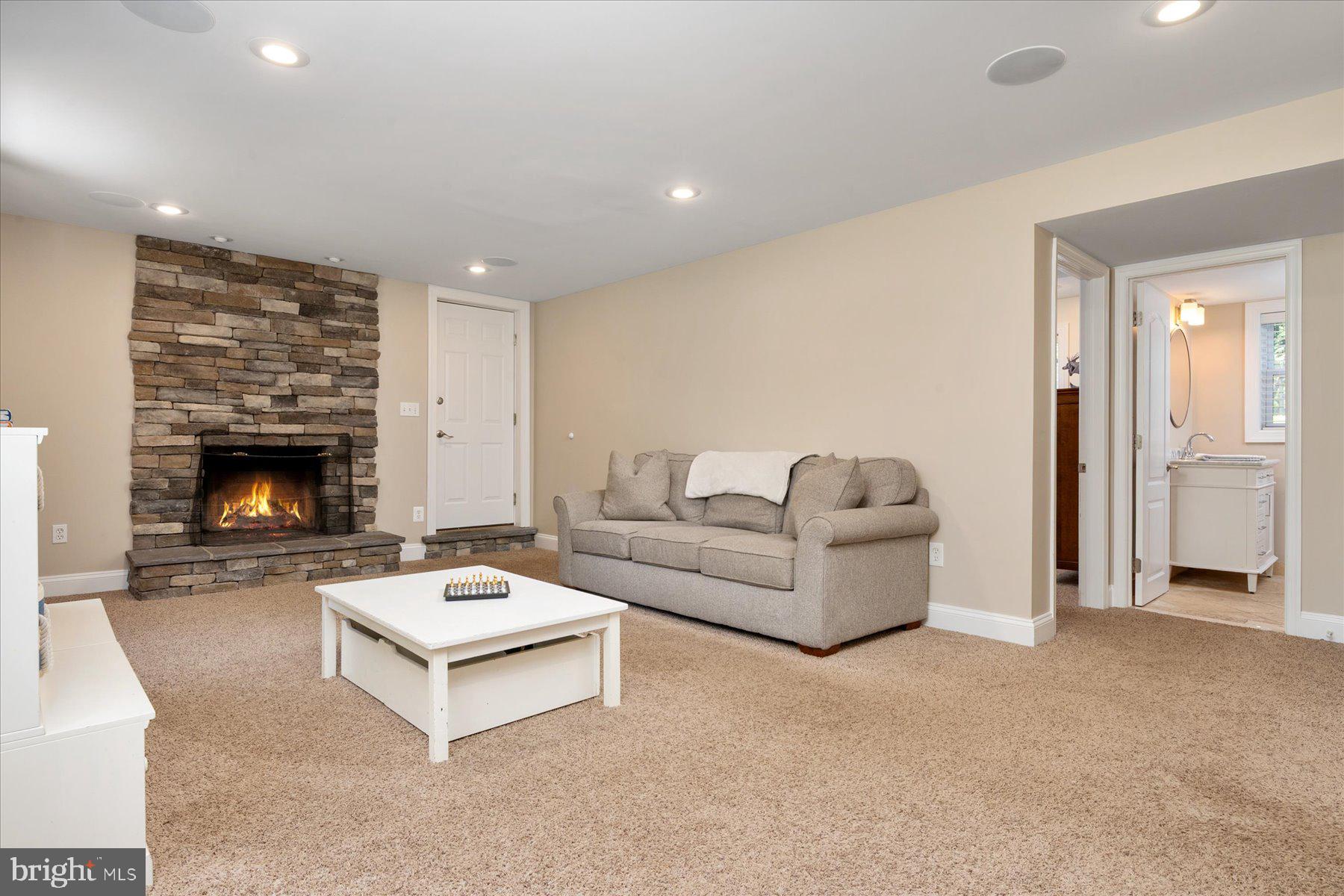 NORTH SHORE - Residential