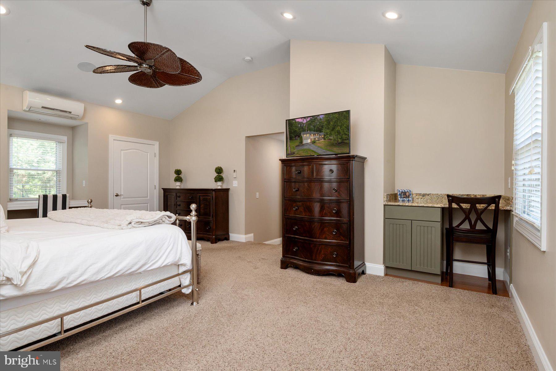 NORTH SHORE - Residential