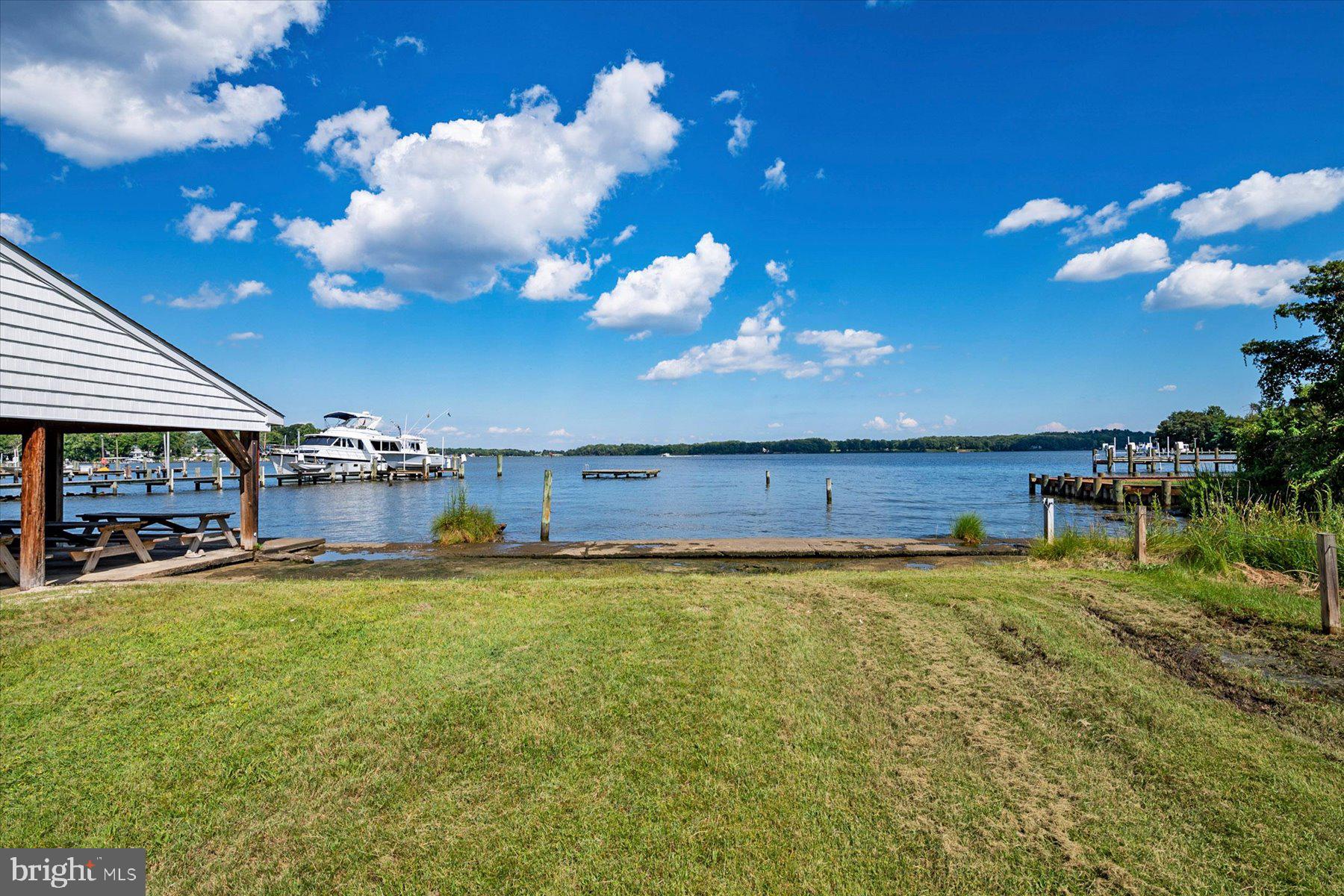 NORTH SHORE - Residential