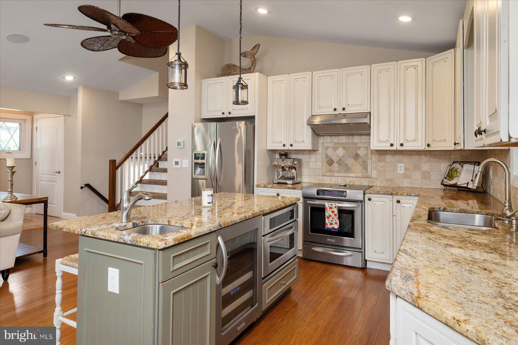 NORTH SHORE - Residential