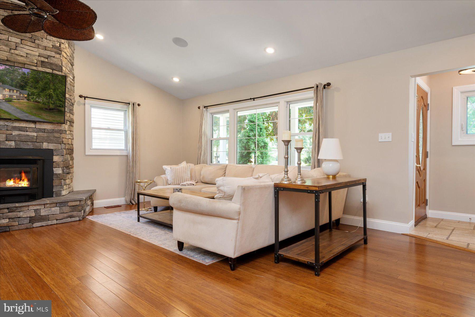 NORTH SHORE - Residential