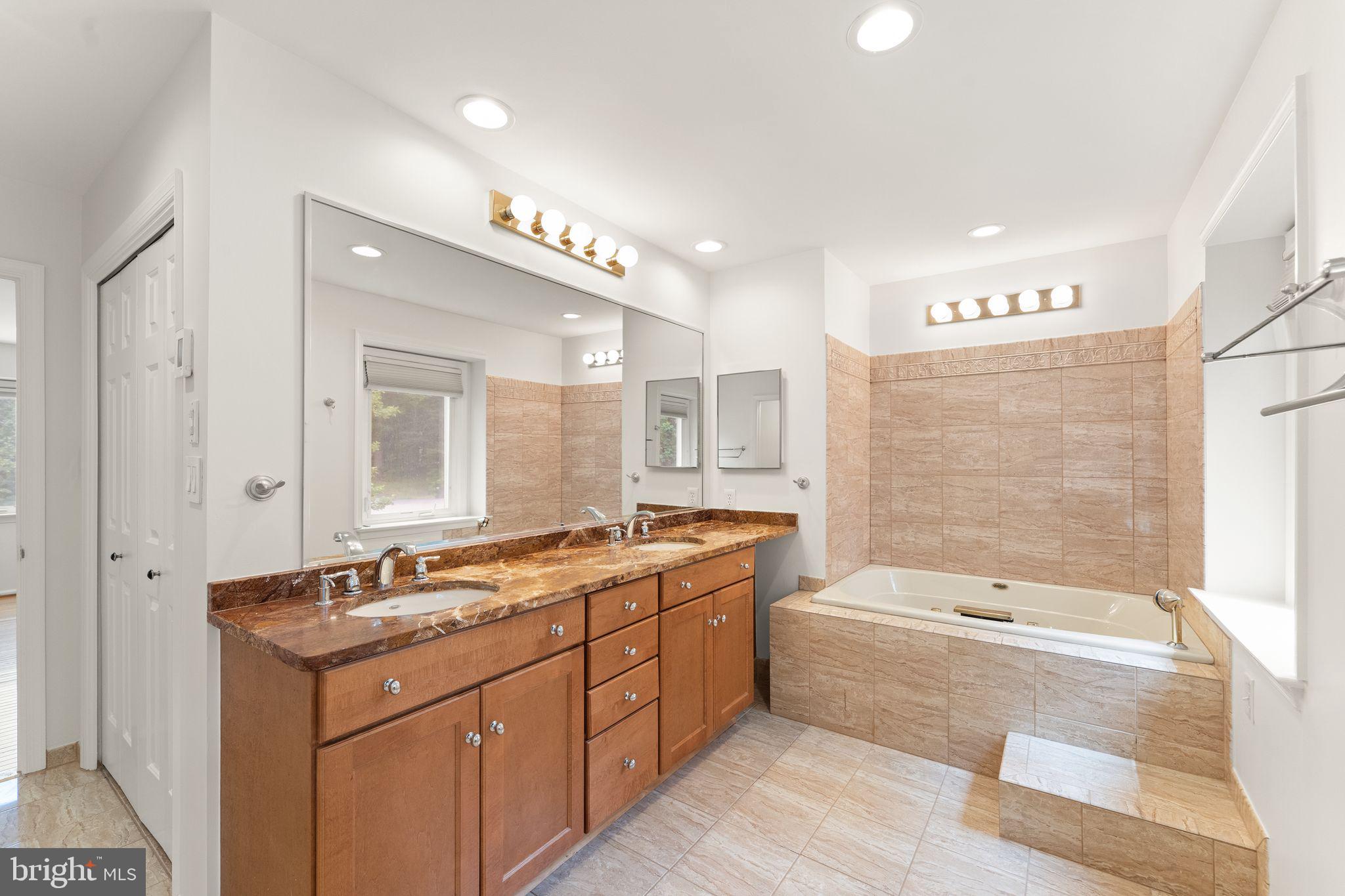 TATTERSALL - Residential