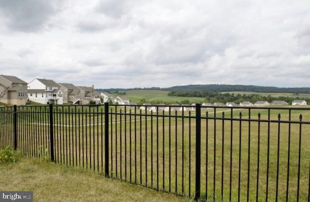 CODORUS ESTATES - Residential Lease