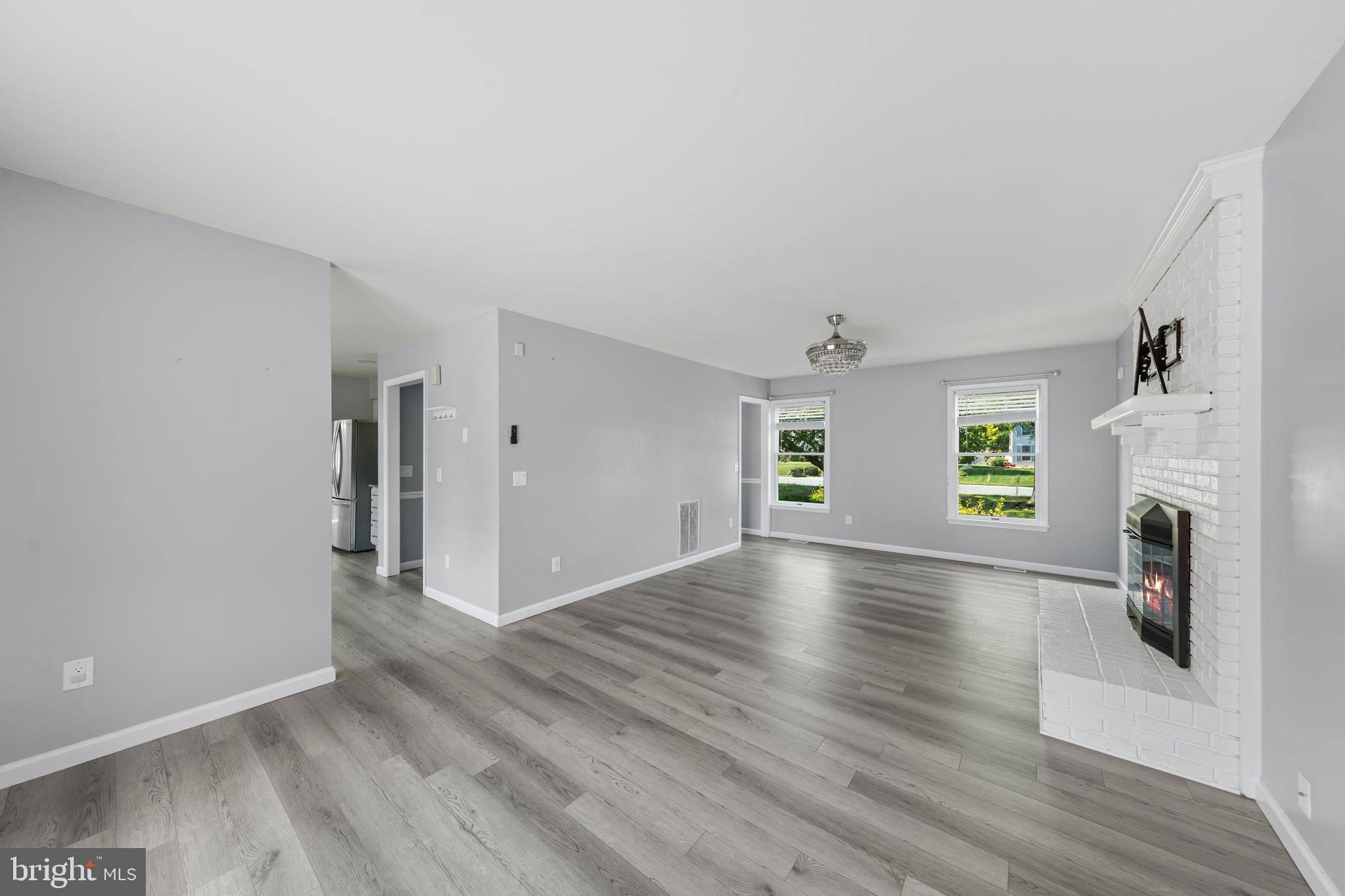 CROSS CREEK - Residential
