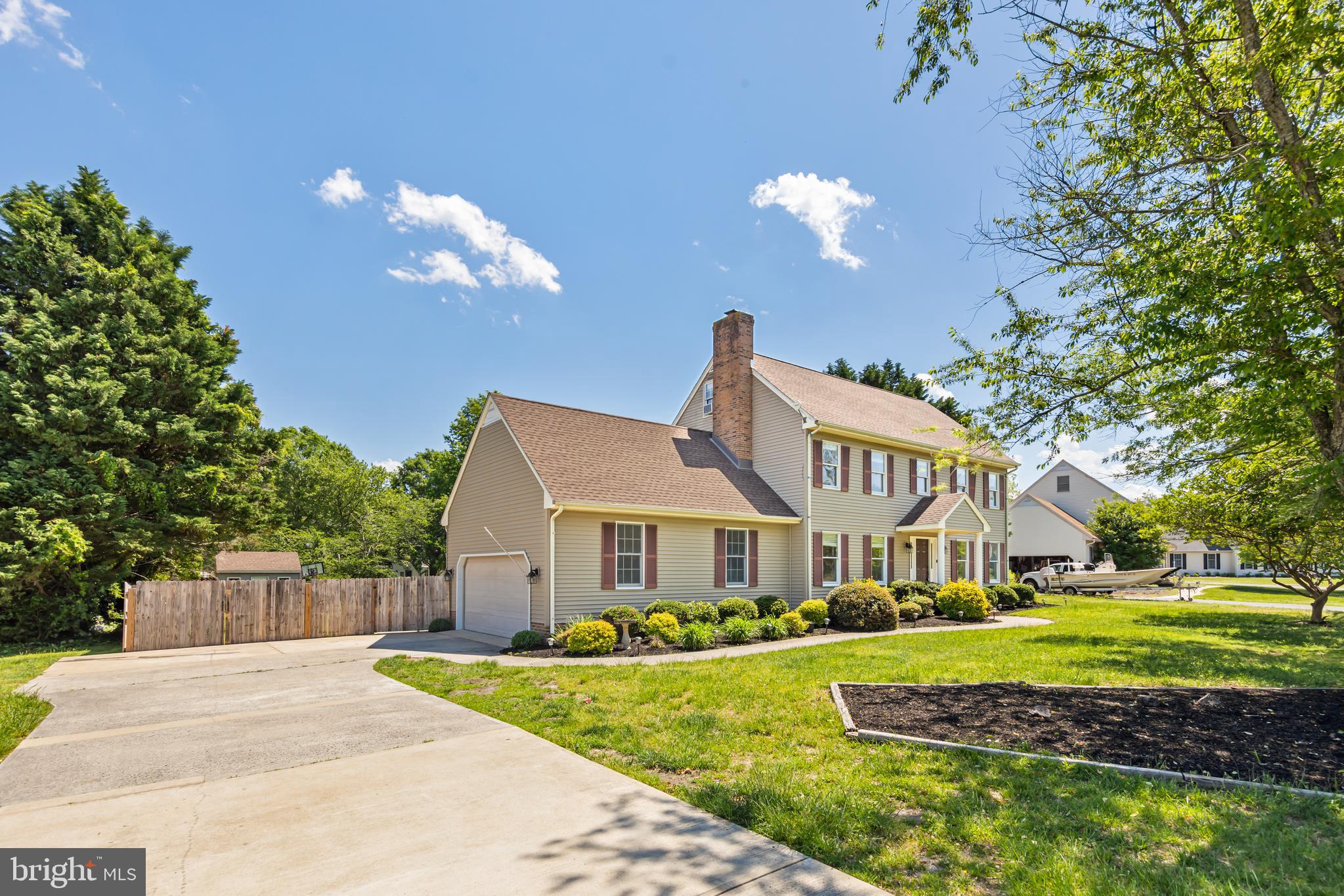 CROSS CREEK - Residential