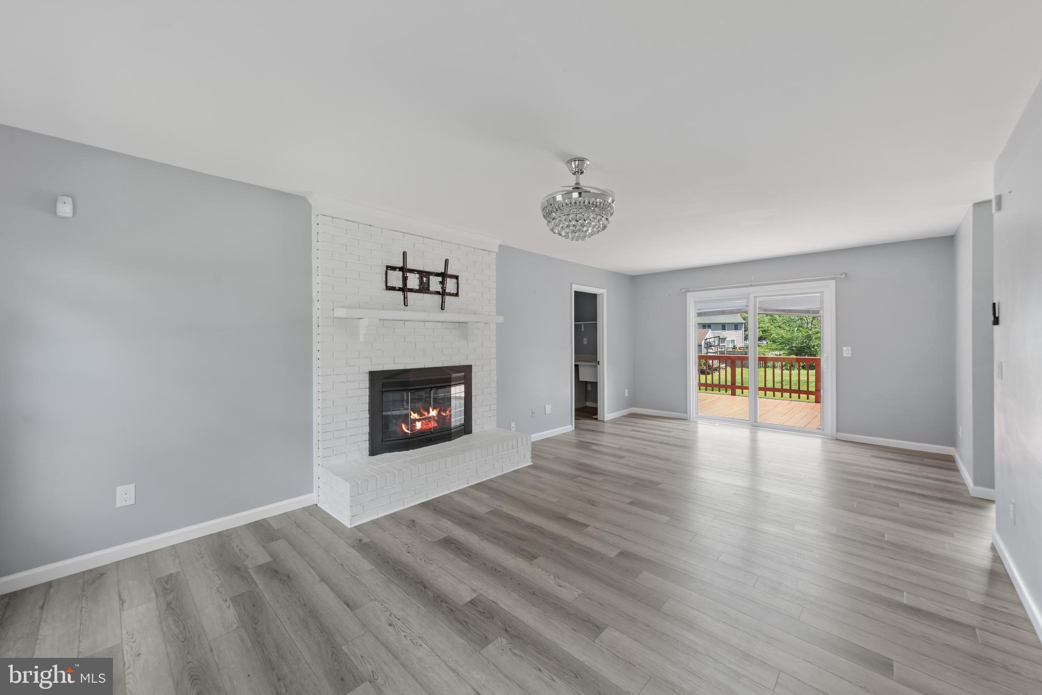 CROSS CREEK - Residential