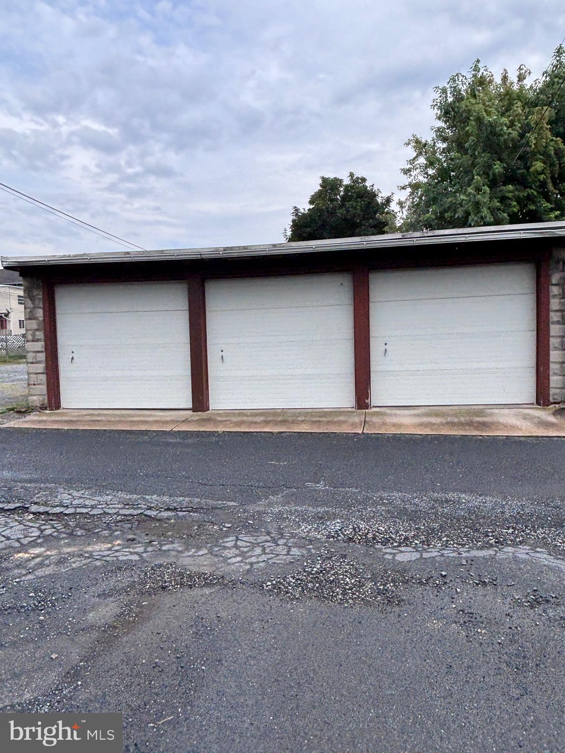 2ND WARD LEBANON CITY - Residential