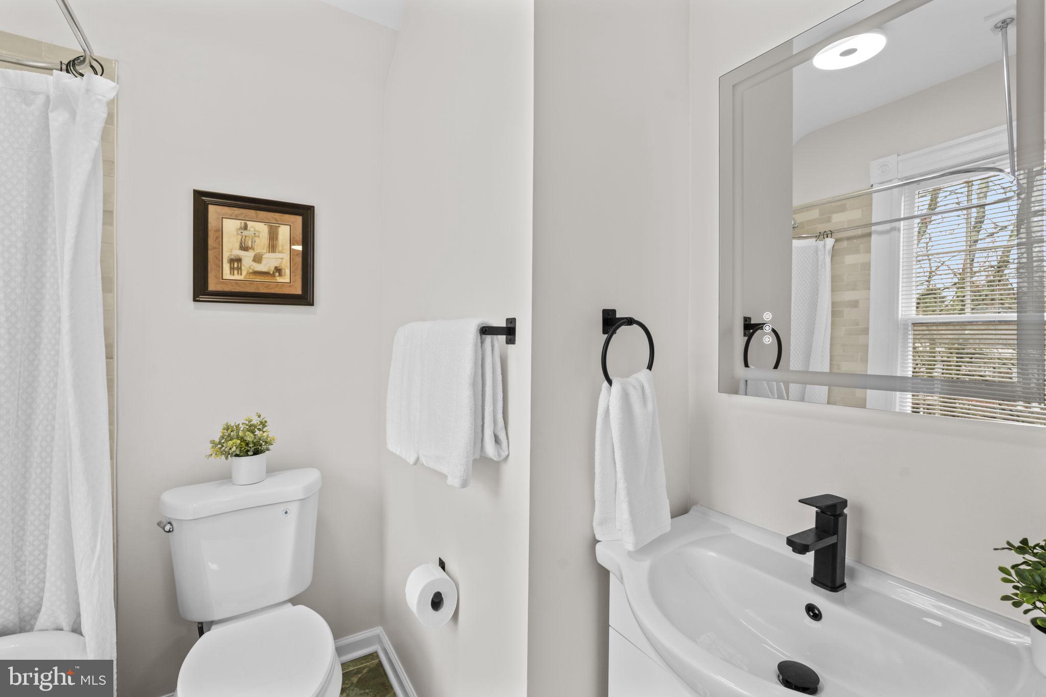 ROLAND PARK - Residential