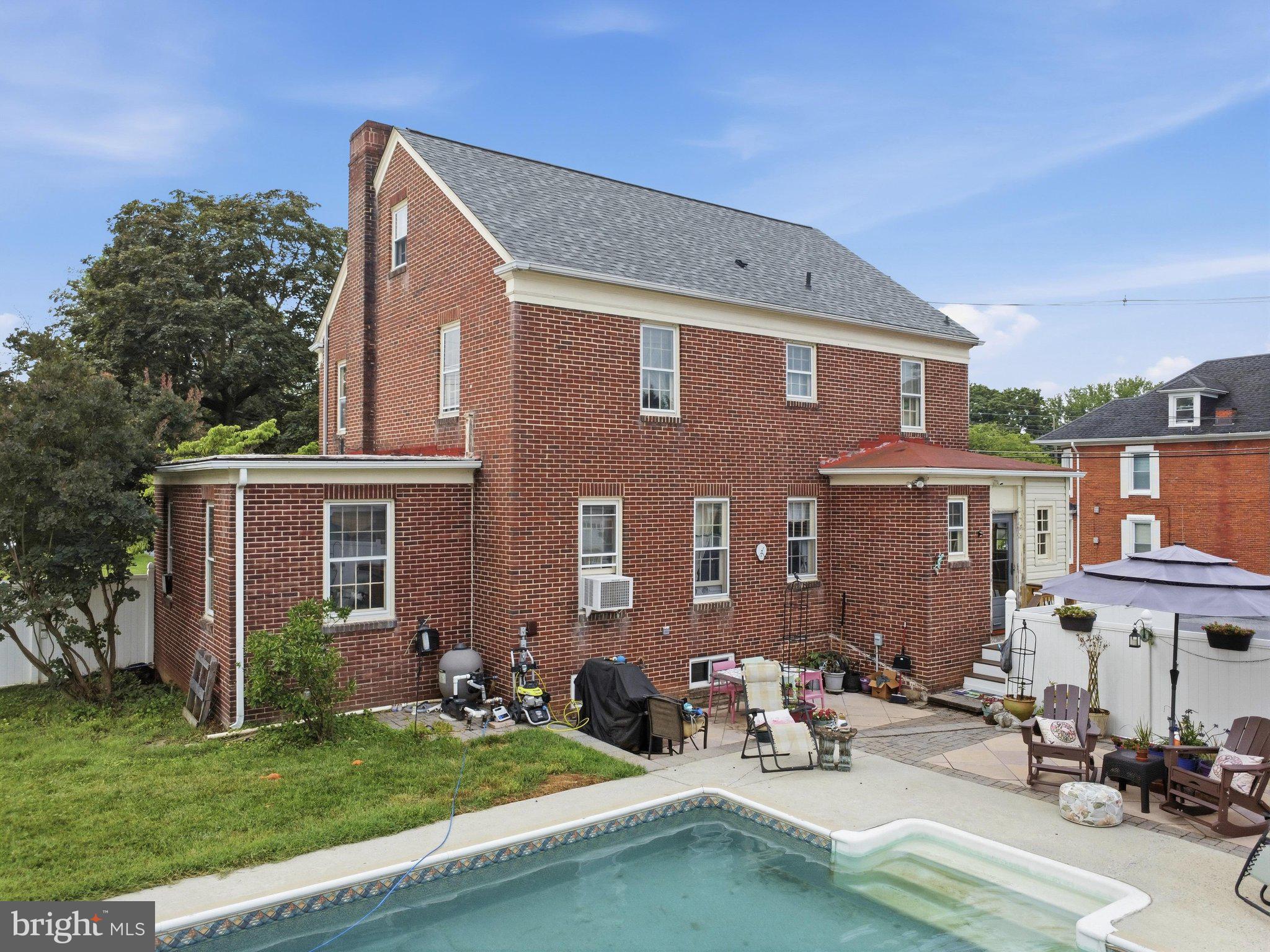 WILLIAMSPORT - Residential